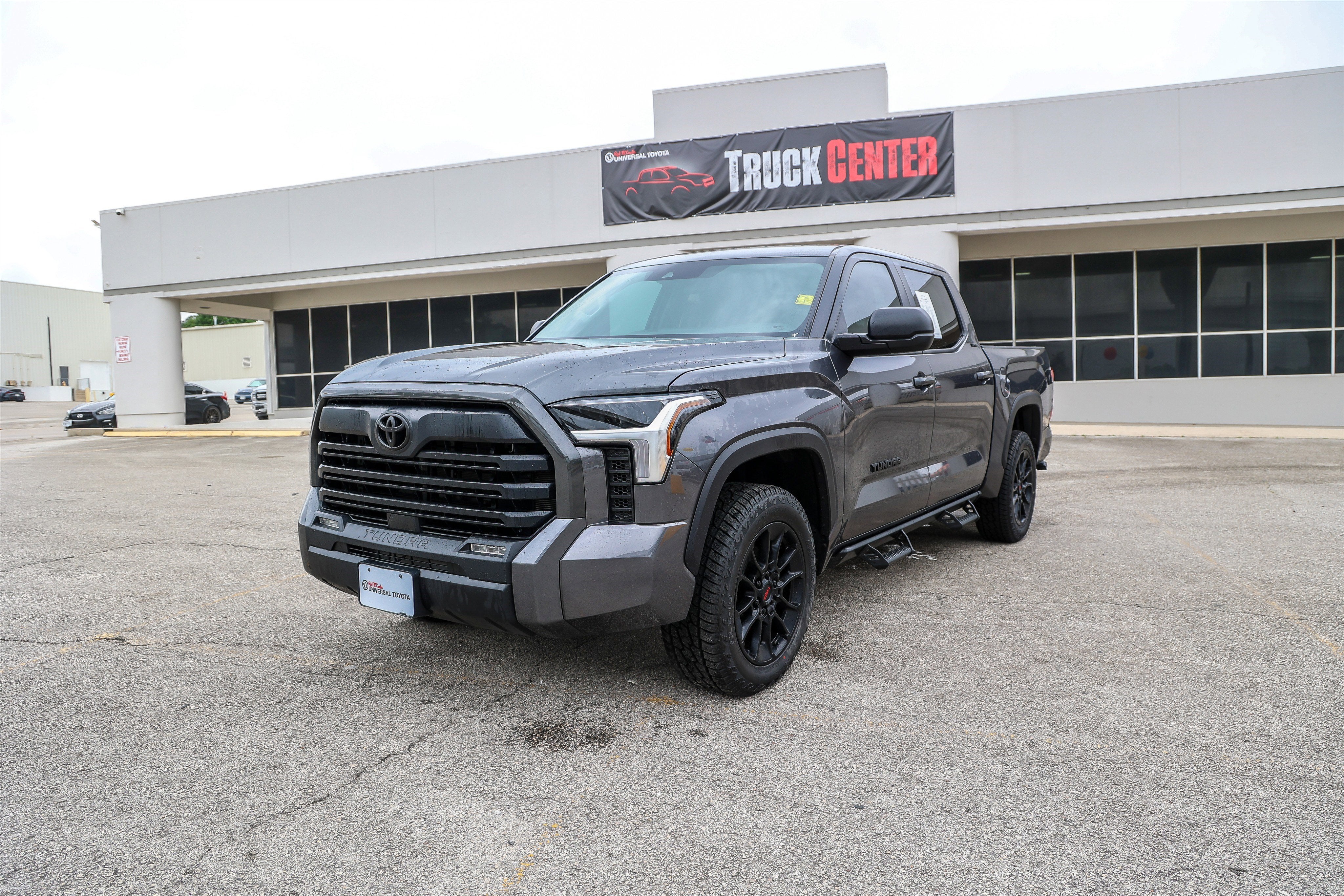 2024 Toyota TUNDRA 4X4 SR5
