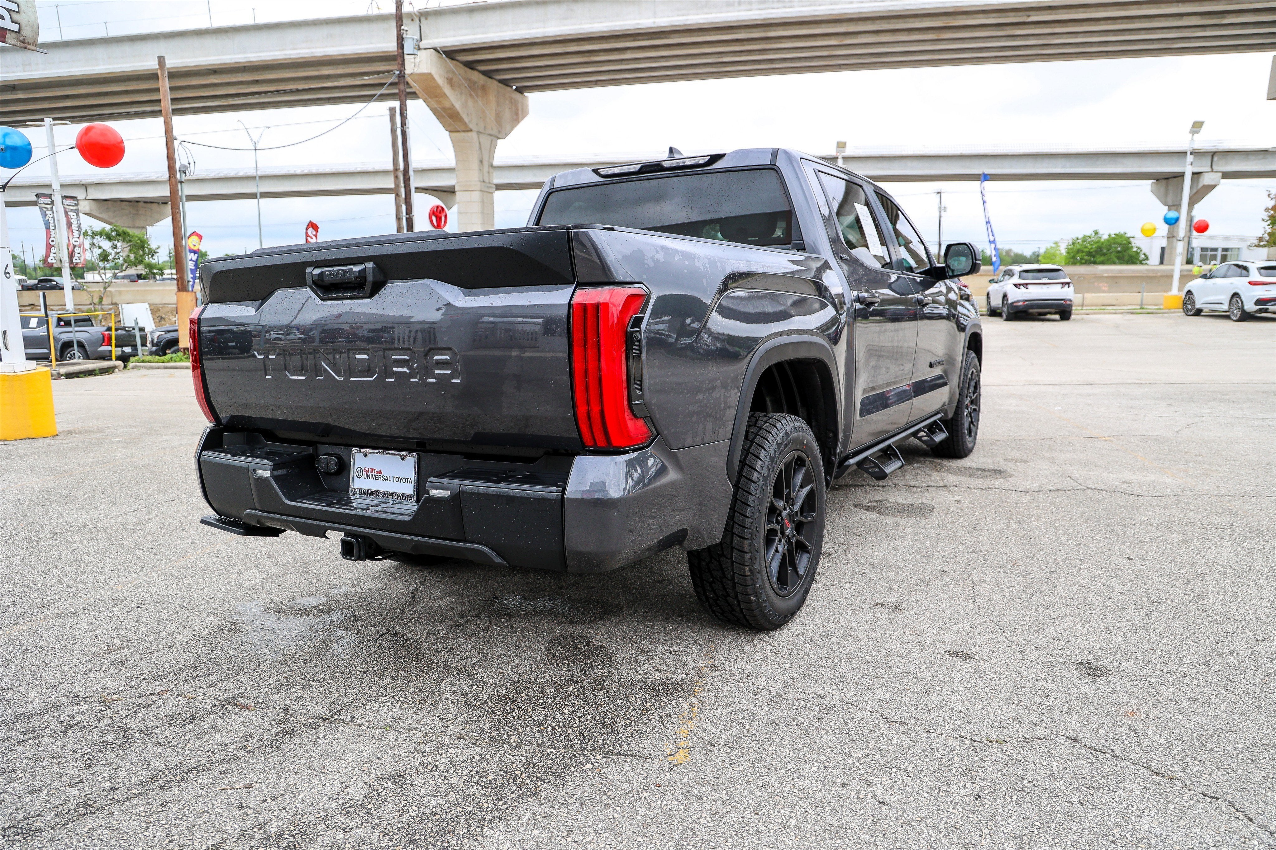 2024 Toyota TUNDRA 4X4 SR5