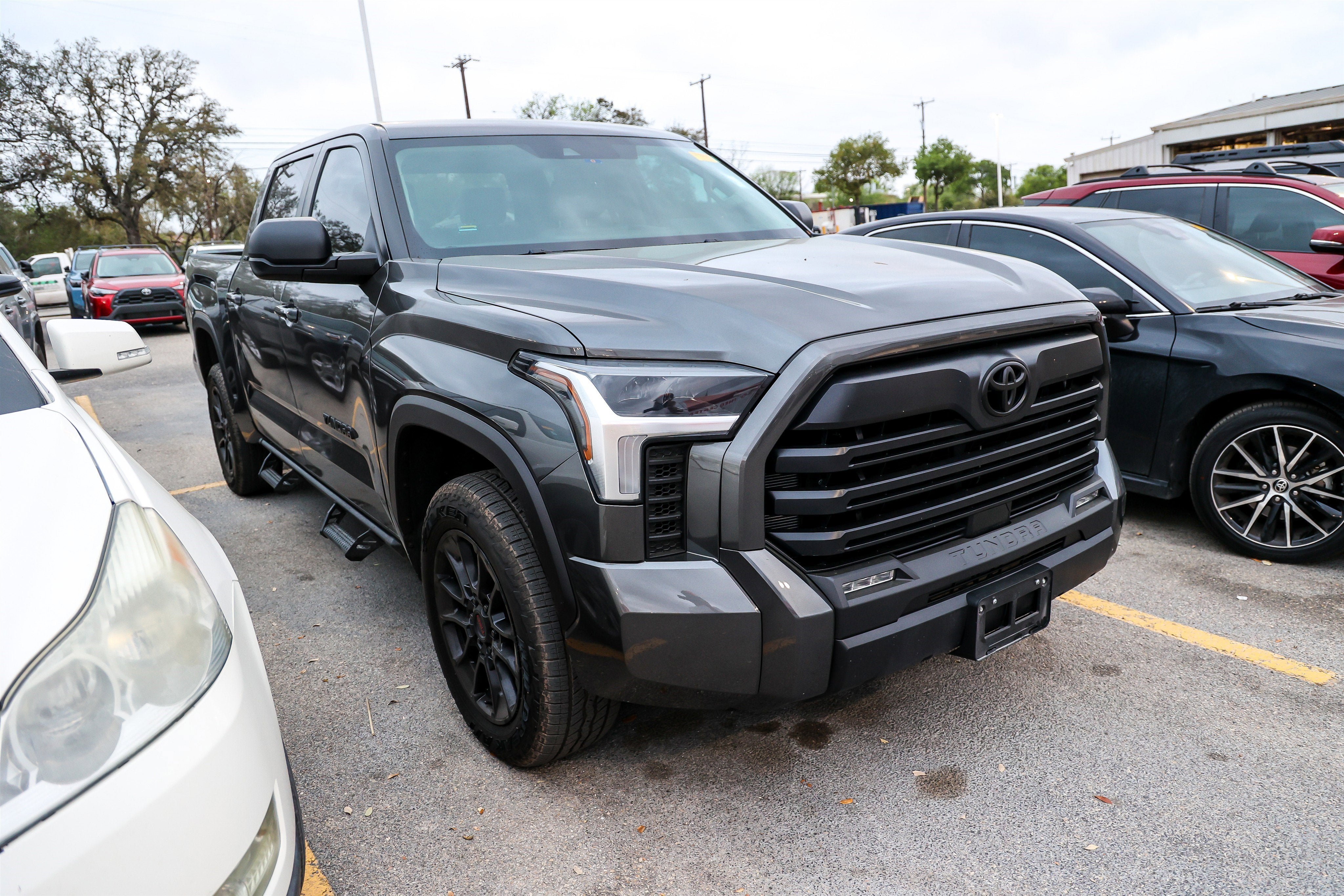 2024 Toyota TUNDRA 4X4 SR5