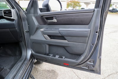 2024 Toyota TUNDRA 4X4 SR5