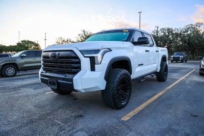 2024 Toyota Tundra 4WD SR5