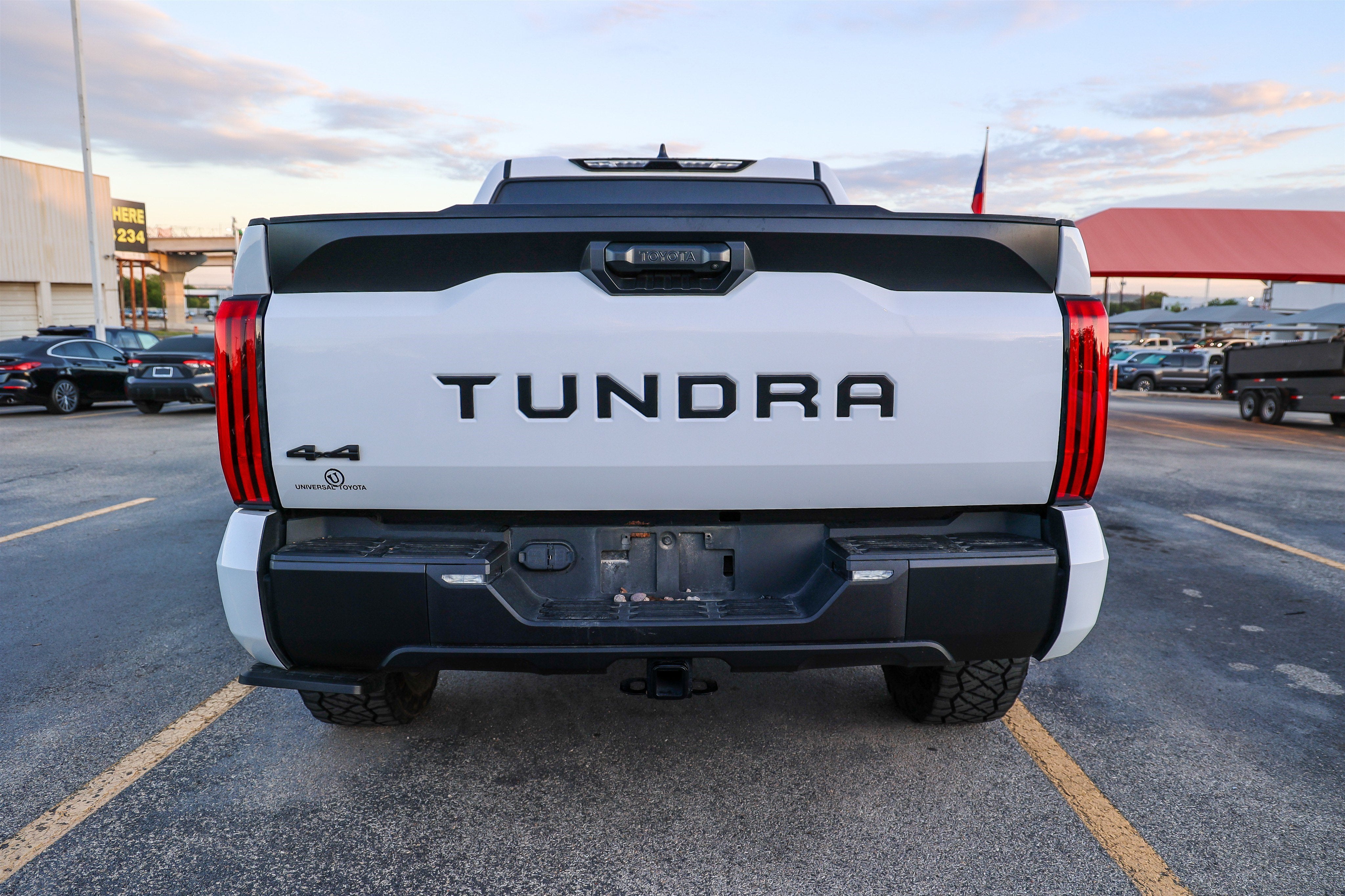 2024 Toyota Tundra 4WD SR5