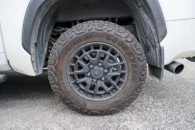 2025 Toyota Tundra 4WD SR5