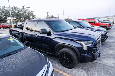 2023 Toyota Tundra 4WD SR5
