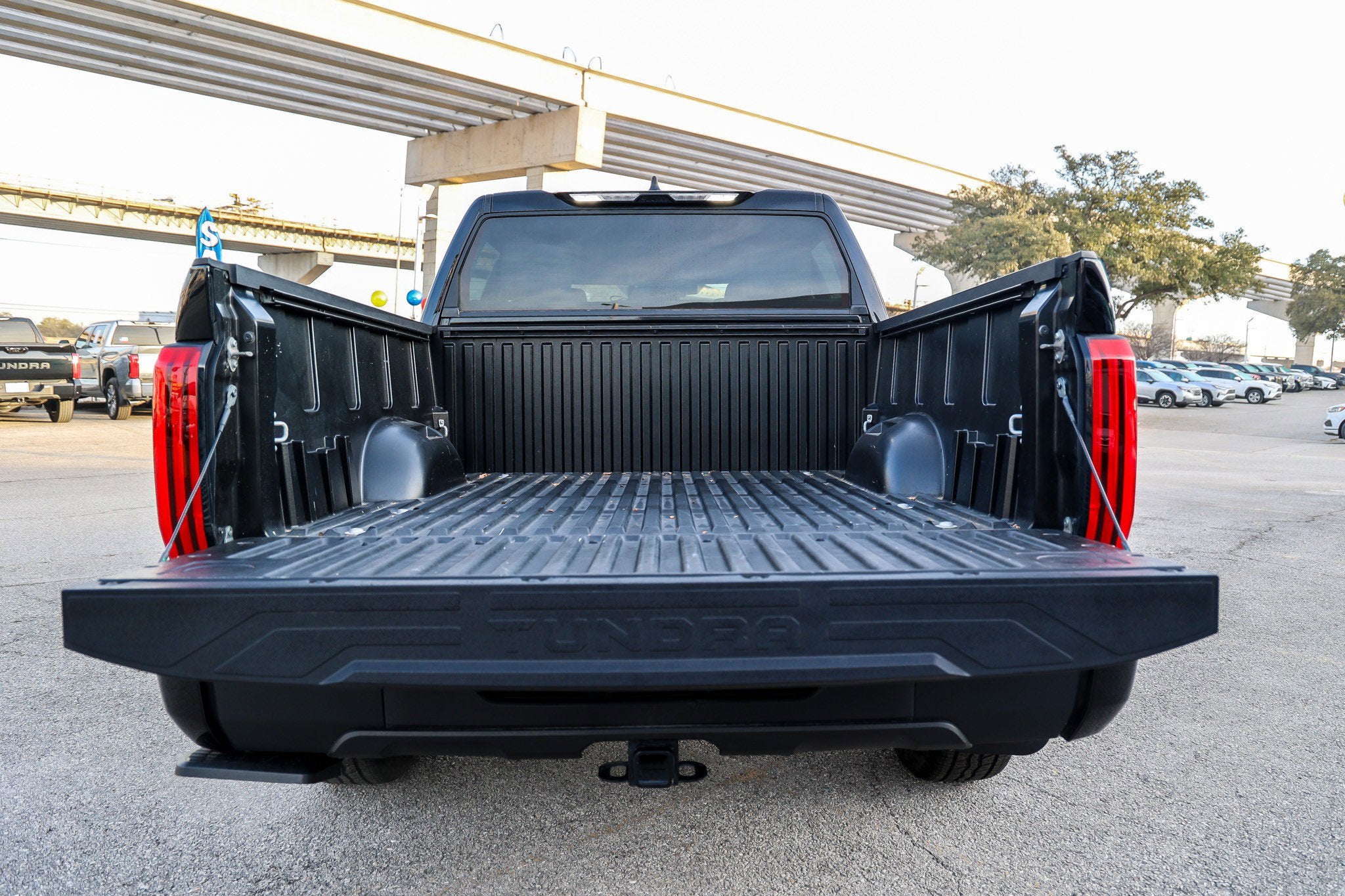 2024 Toyota TUNDRA 4X4 SR5