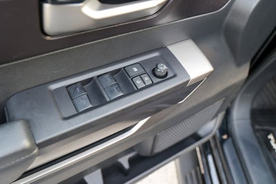 2024 Toyota TUNDRA 4X4 SR5