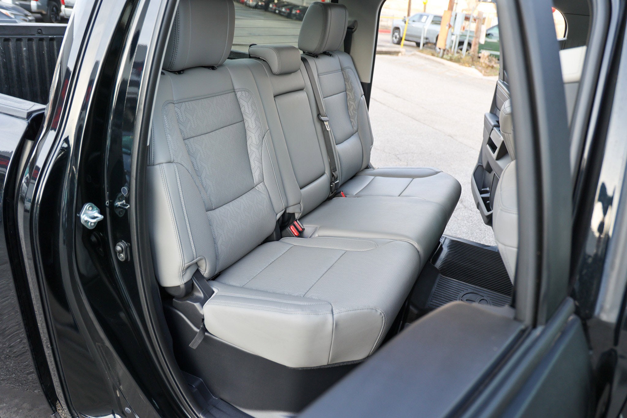 2024 Toyota TUNDRA 4X4 SR5