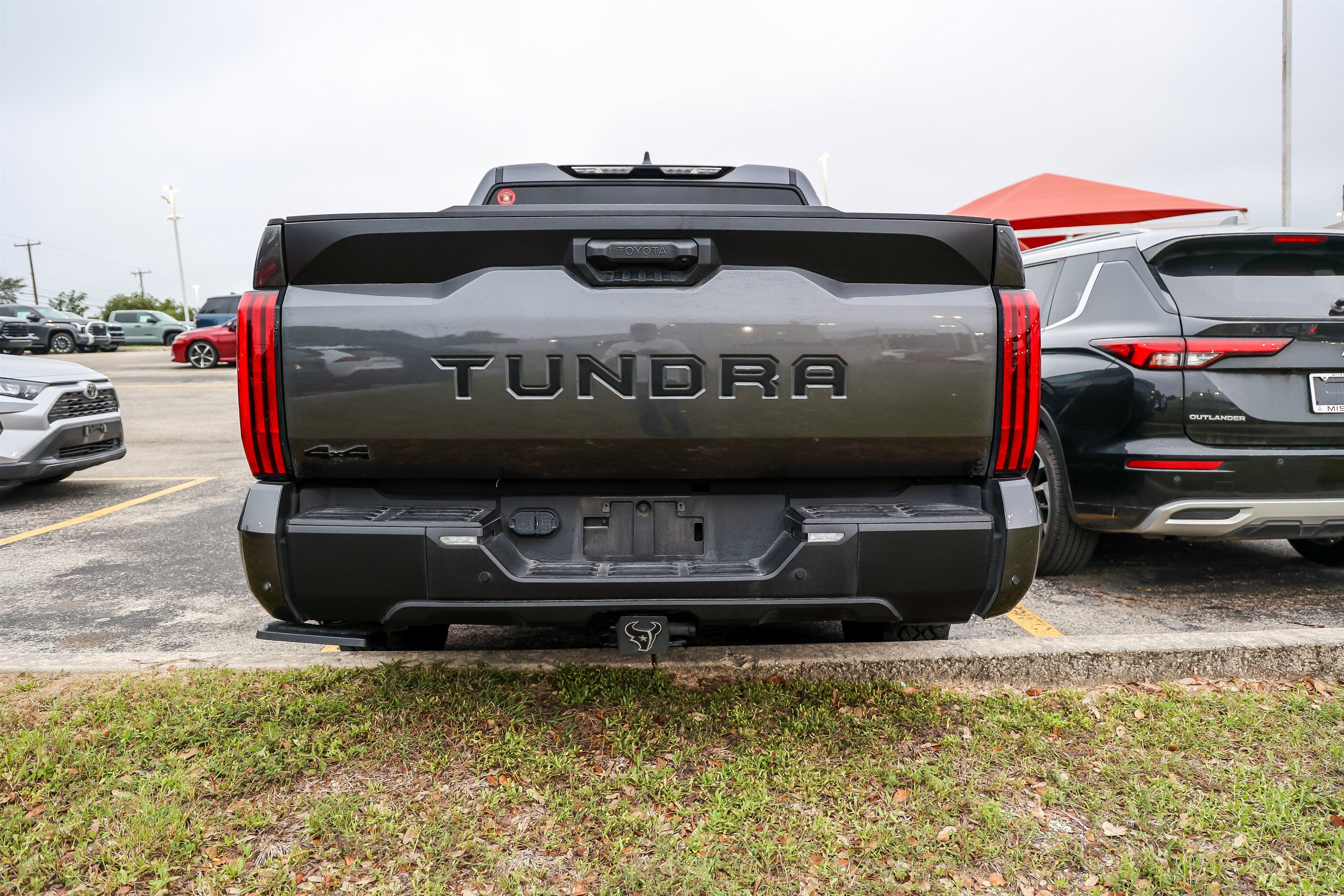 2025 Toyota TUNDRA 4X4 SR5
