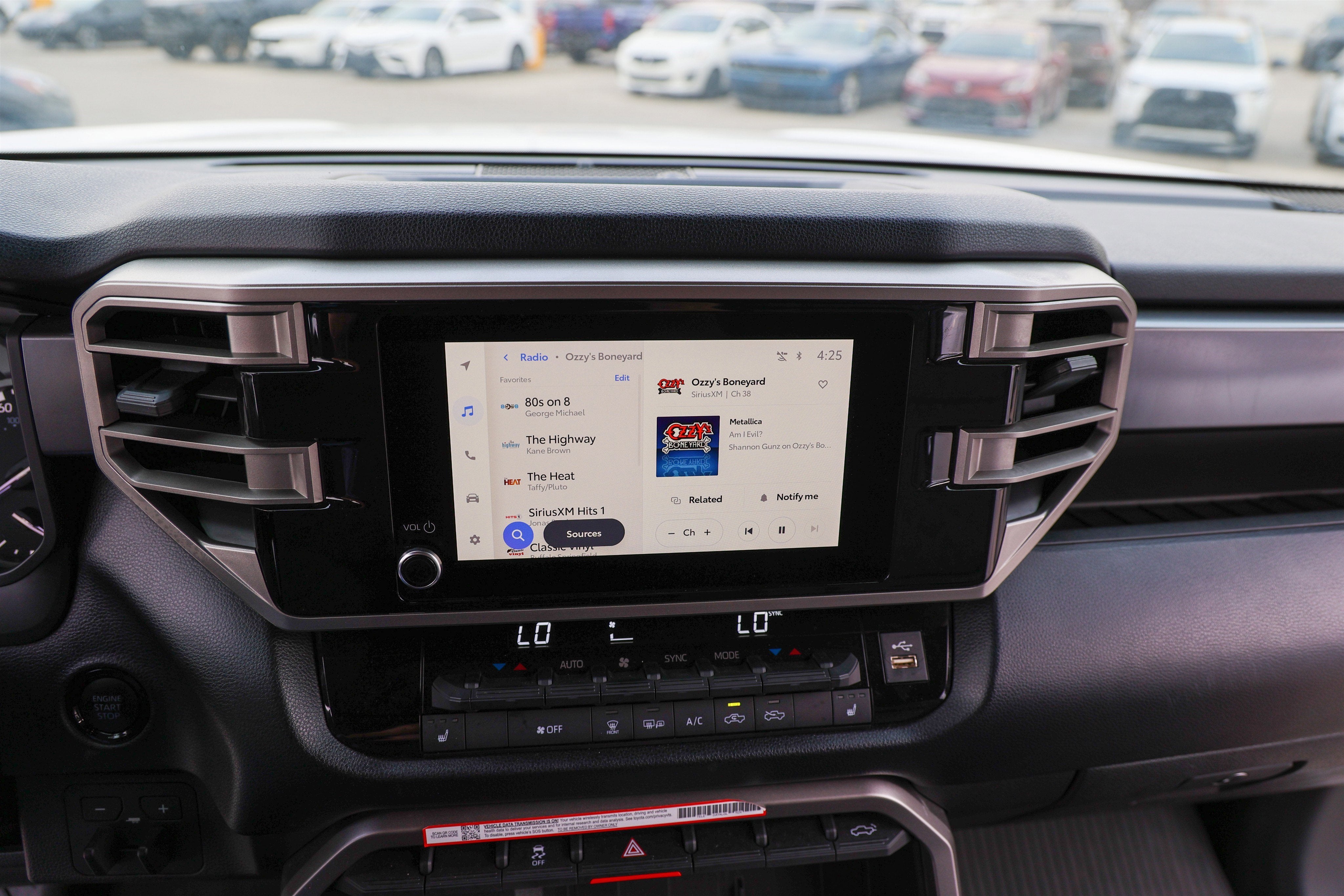 2025 Toyota TUNDRA 4X4 SR5