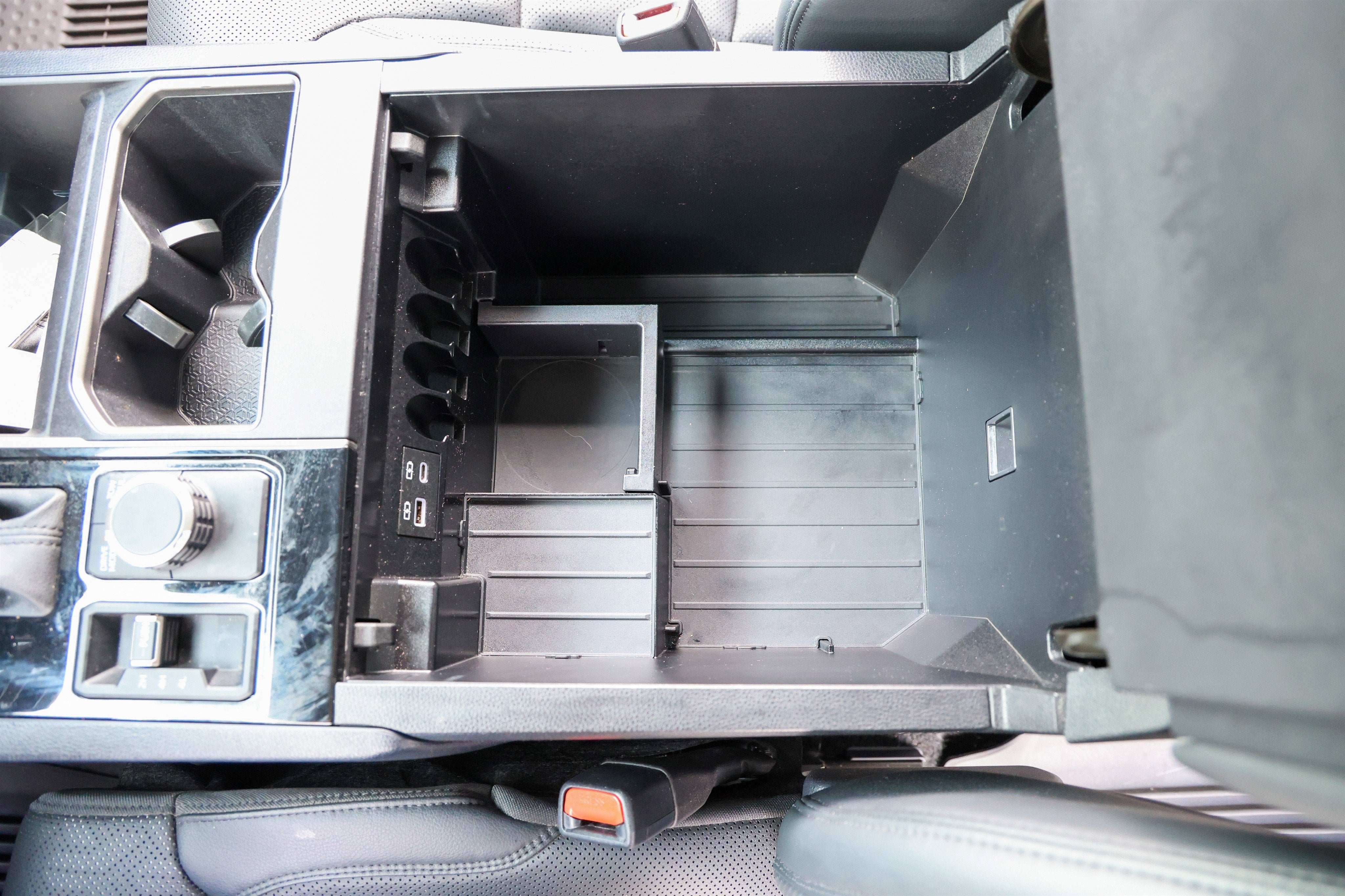 2025 Toyota TUNDRA 4X4 SR5