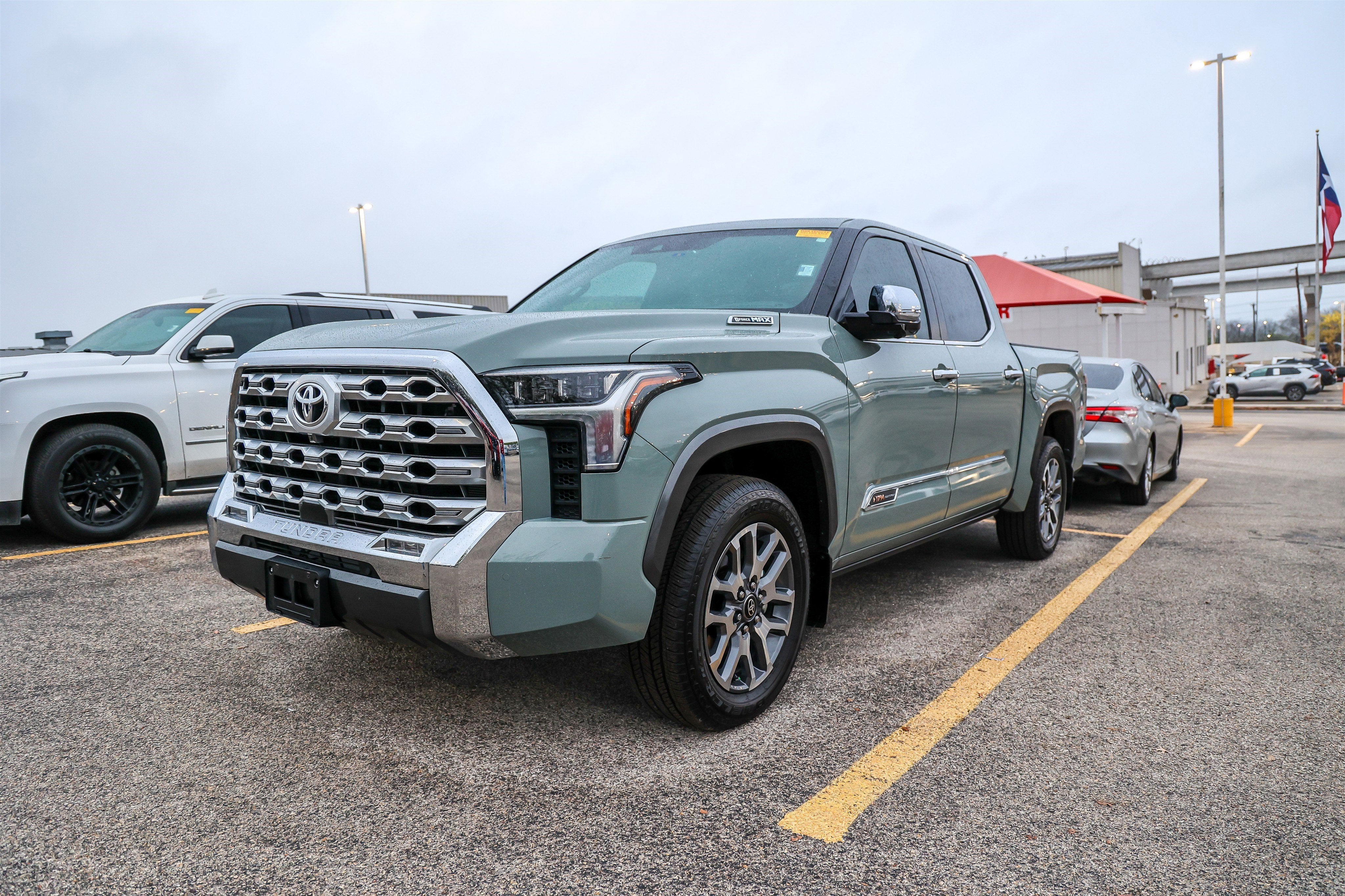 2025 Toyota TUNDRA HV 4X4 1794 Edition Hybrid
