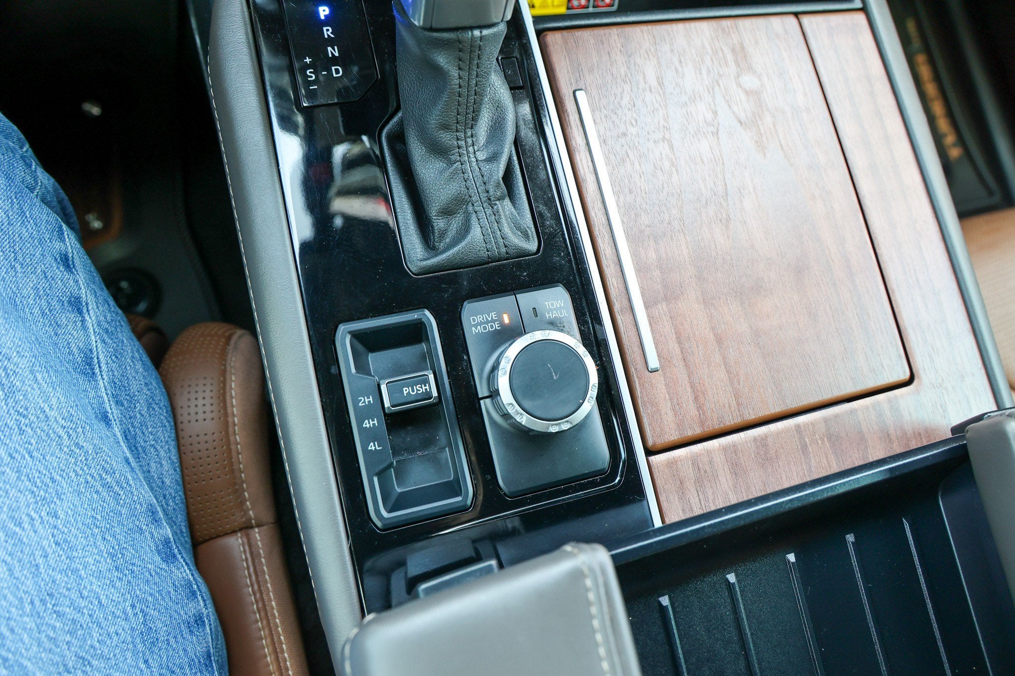 2025 Toyota Tundra i-FORCE MAX 1794 Edition Hybrid