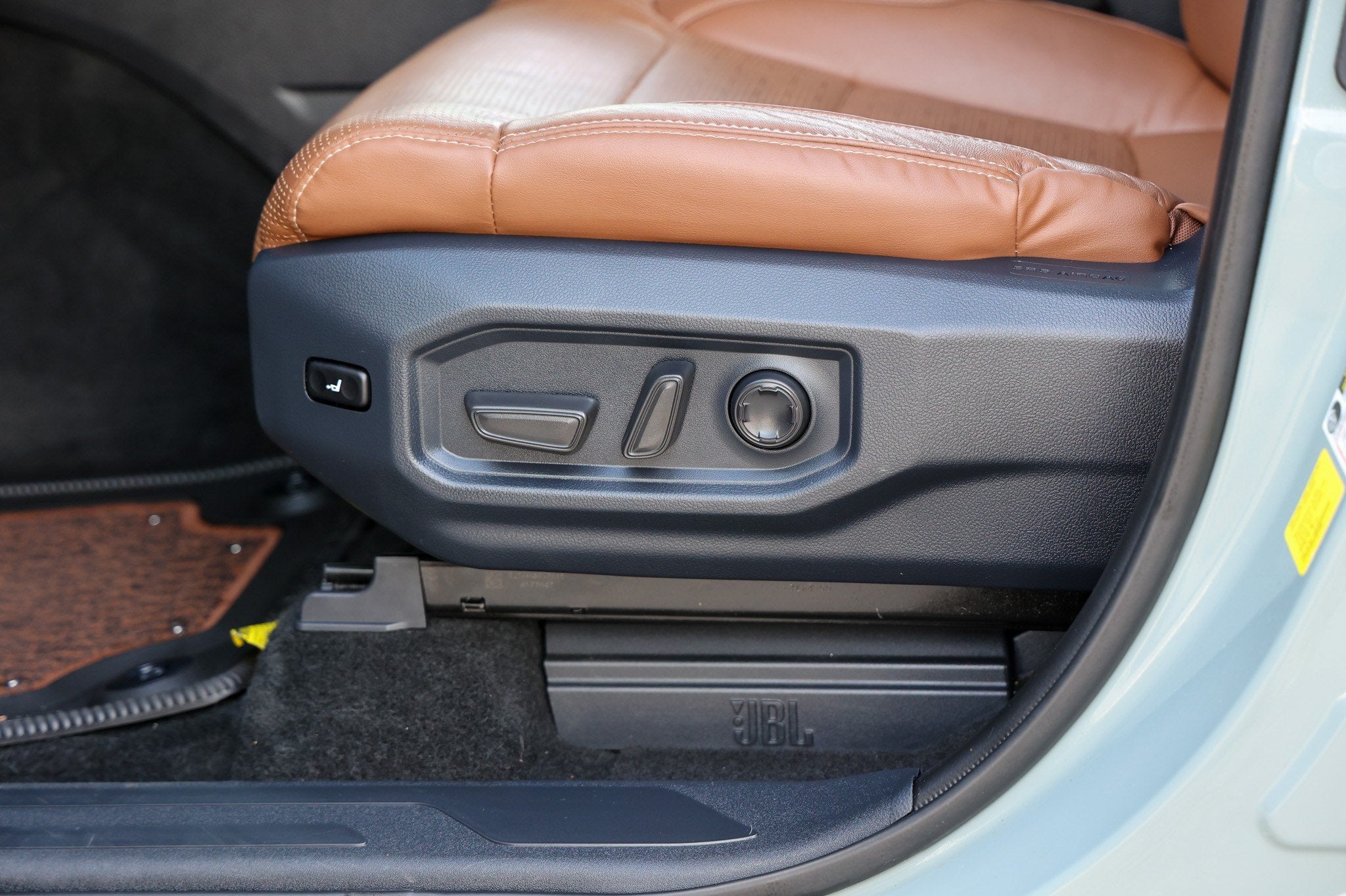 2025 Toyota Tundra i-FORCE MAX 1794 Edition Hybrid