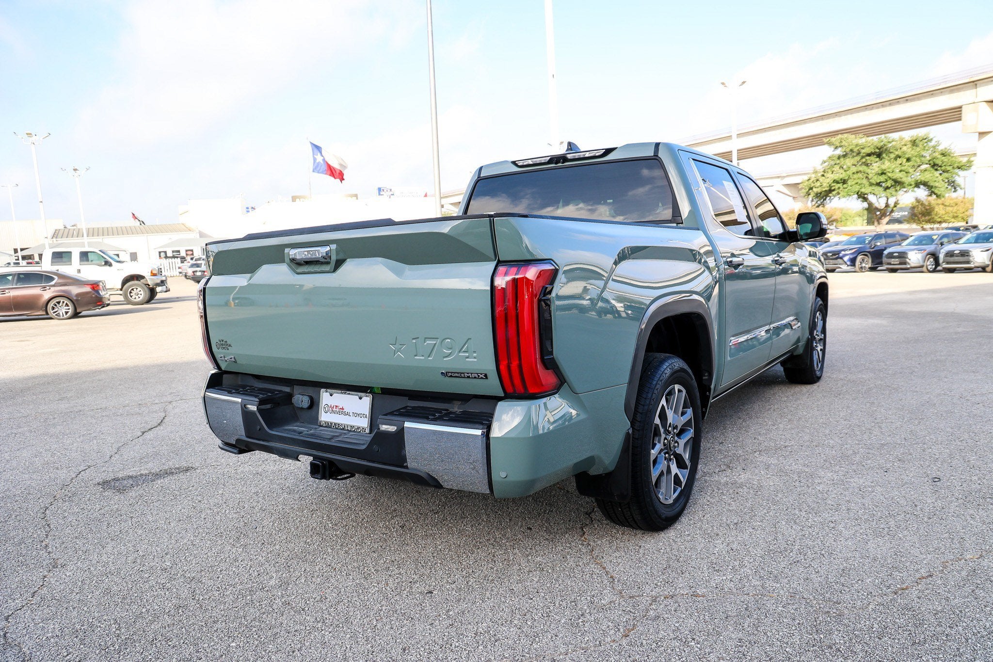 2025 Toyota Tundra i-FORCE MAX 1794 Edition Hybrid