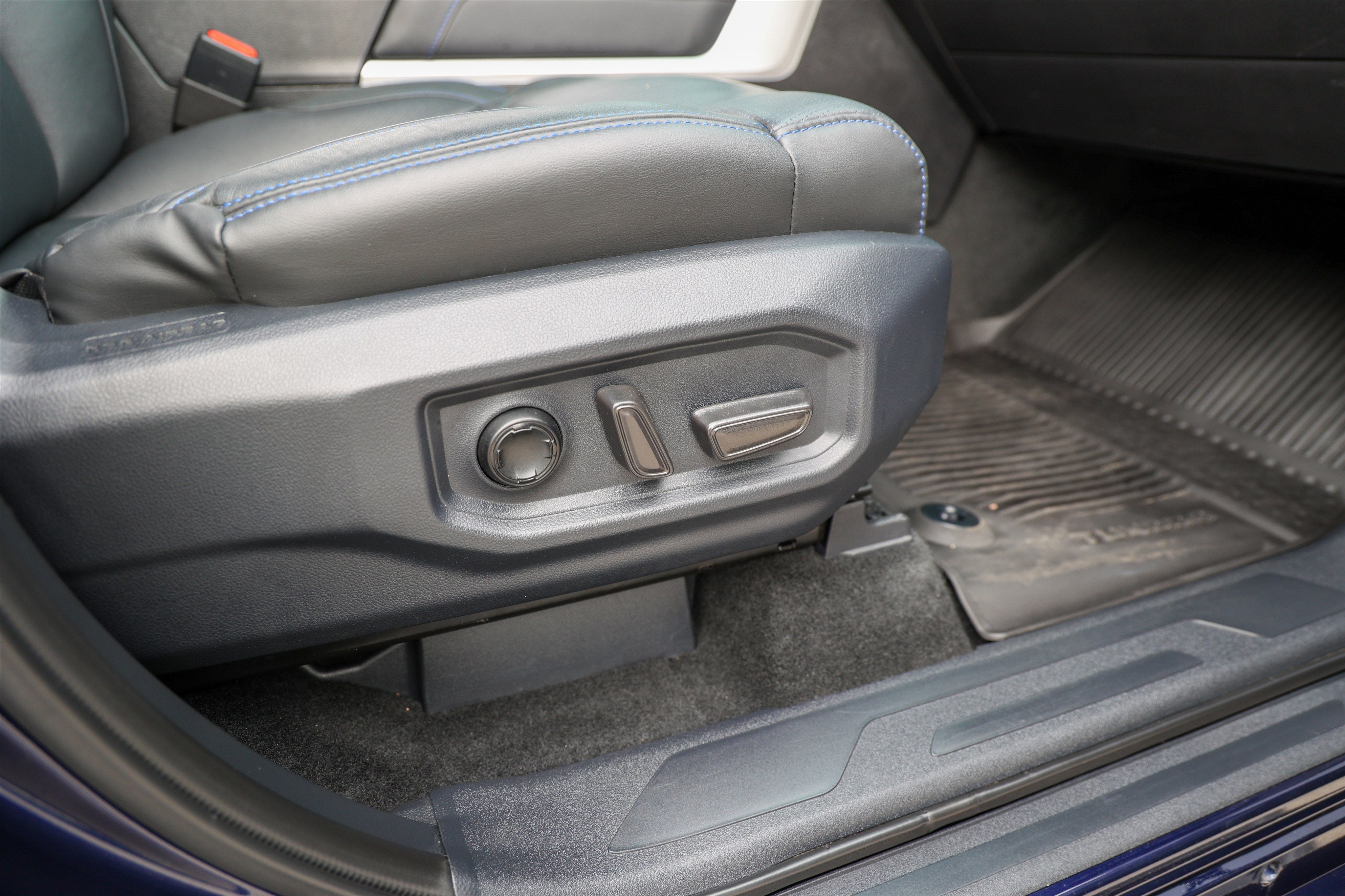 2025 Toyota TUNDRA 4X4 Platinum