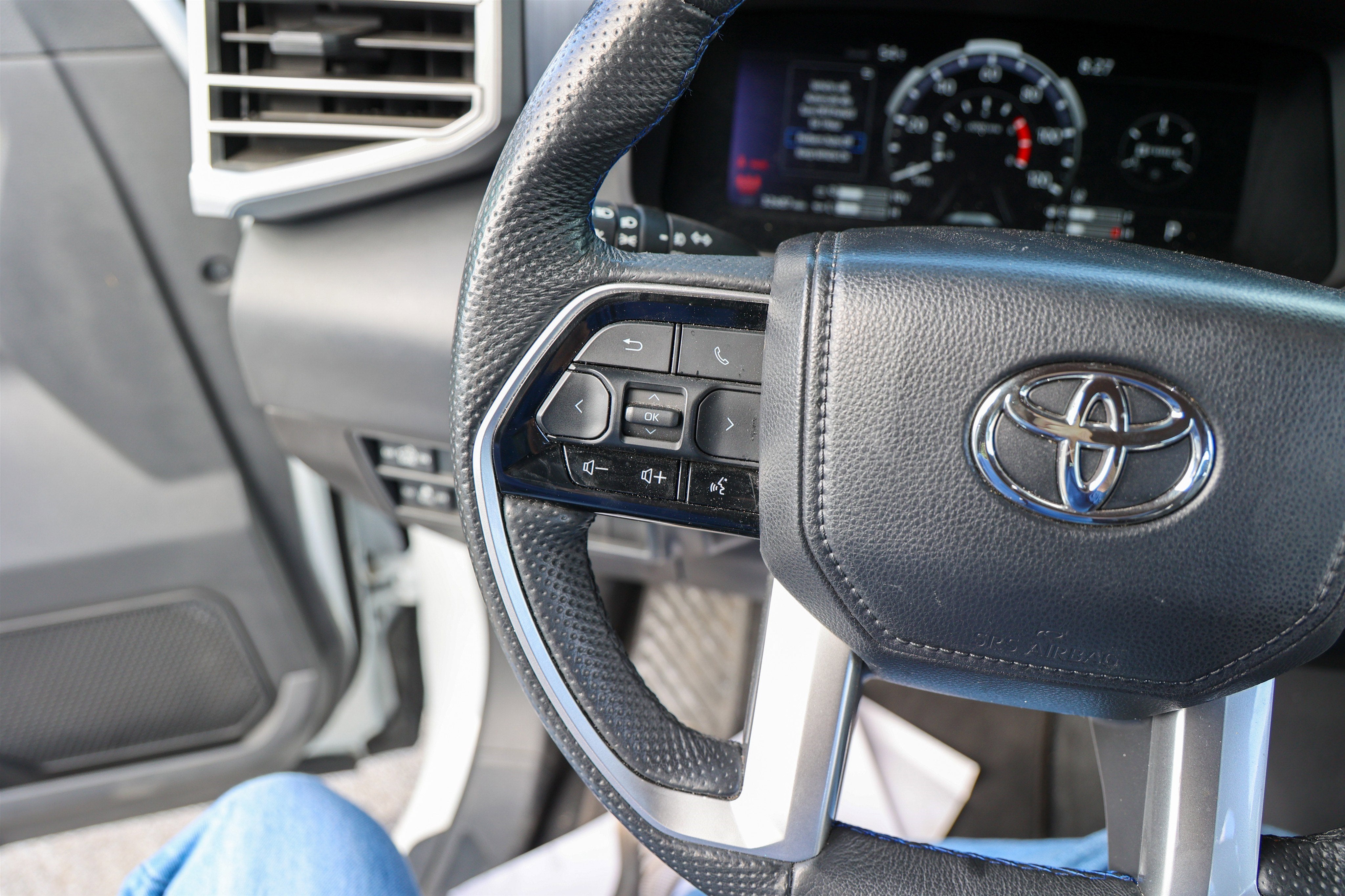 2024 Toyota TUNDRA 4X4 Platinum