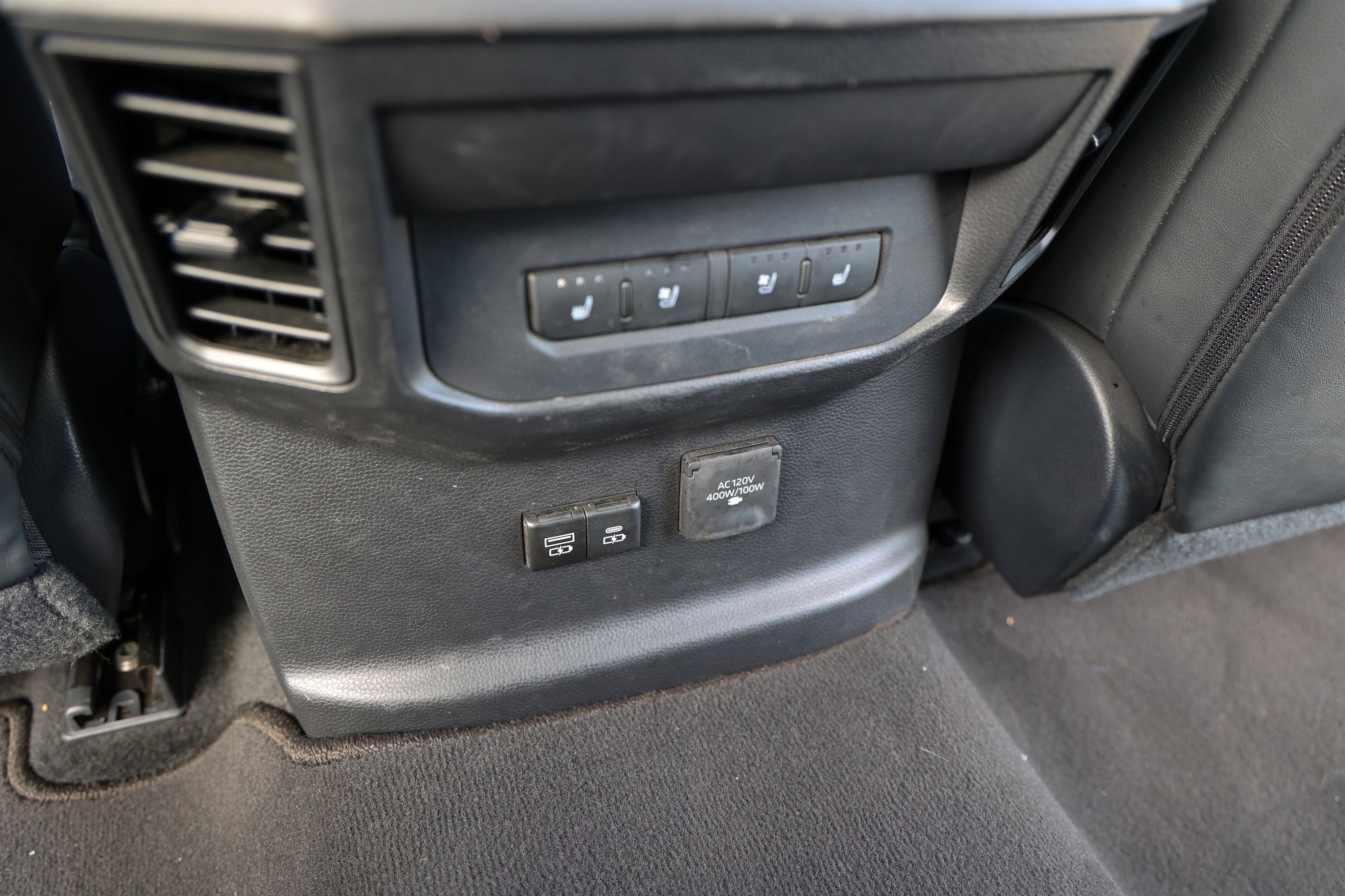 2024 Toyota TUNDRA 4X4 Platinum