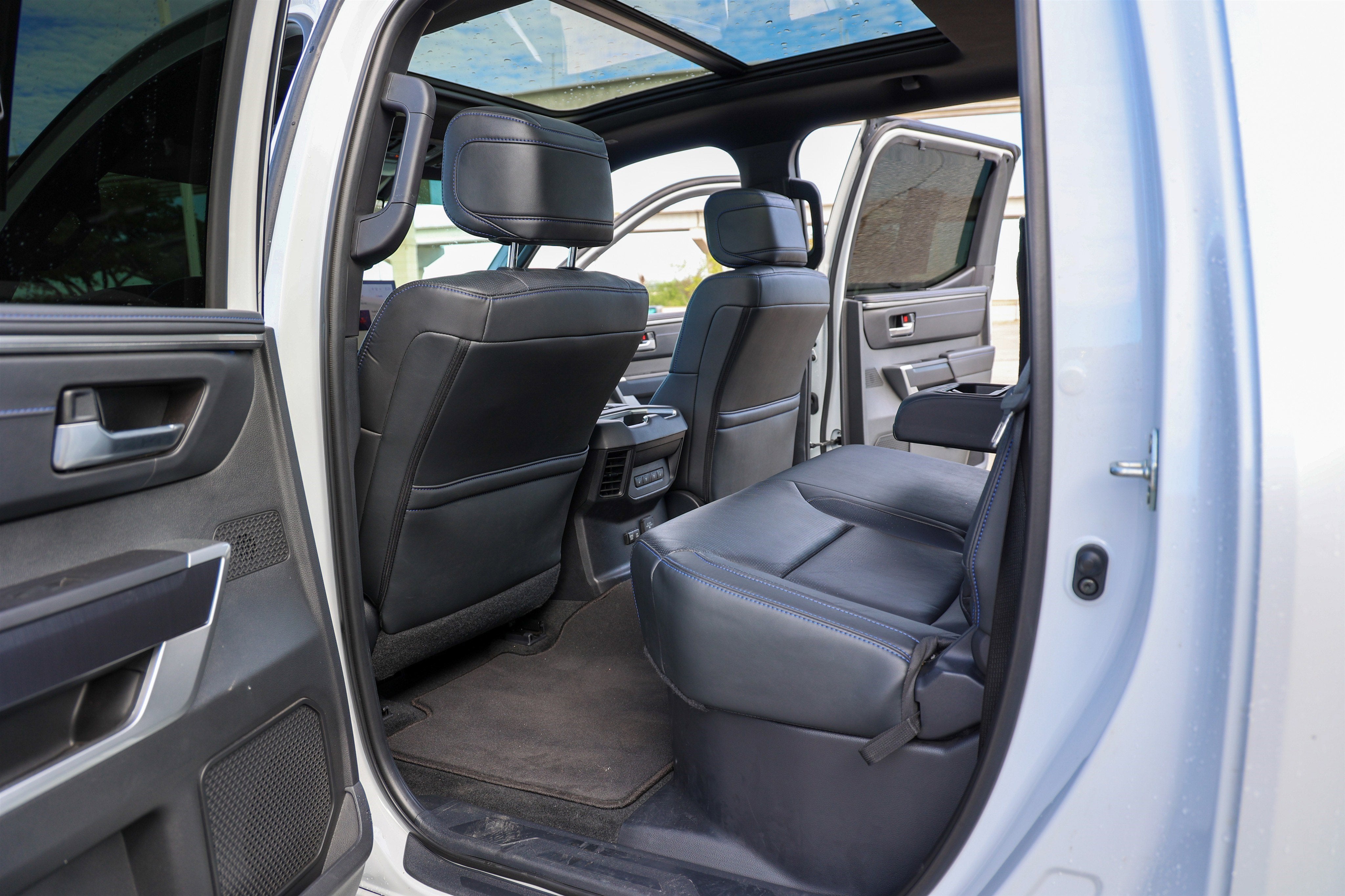 2024 Toyota TUNDRA 4X4 Platinum