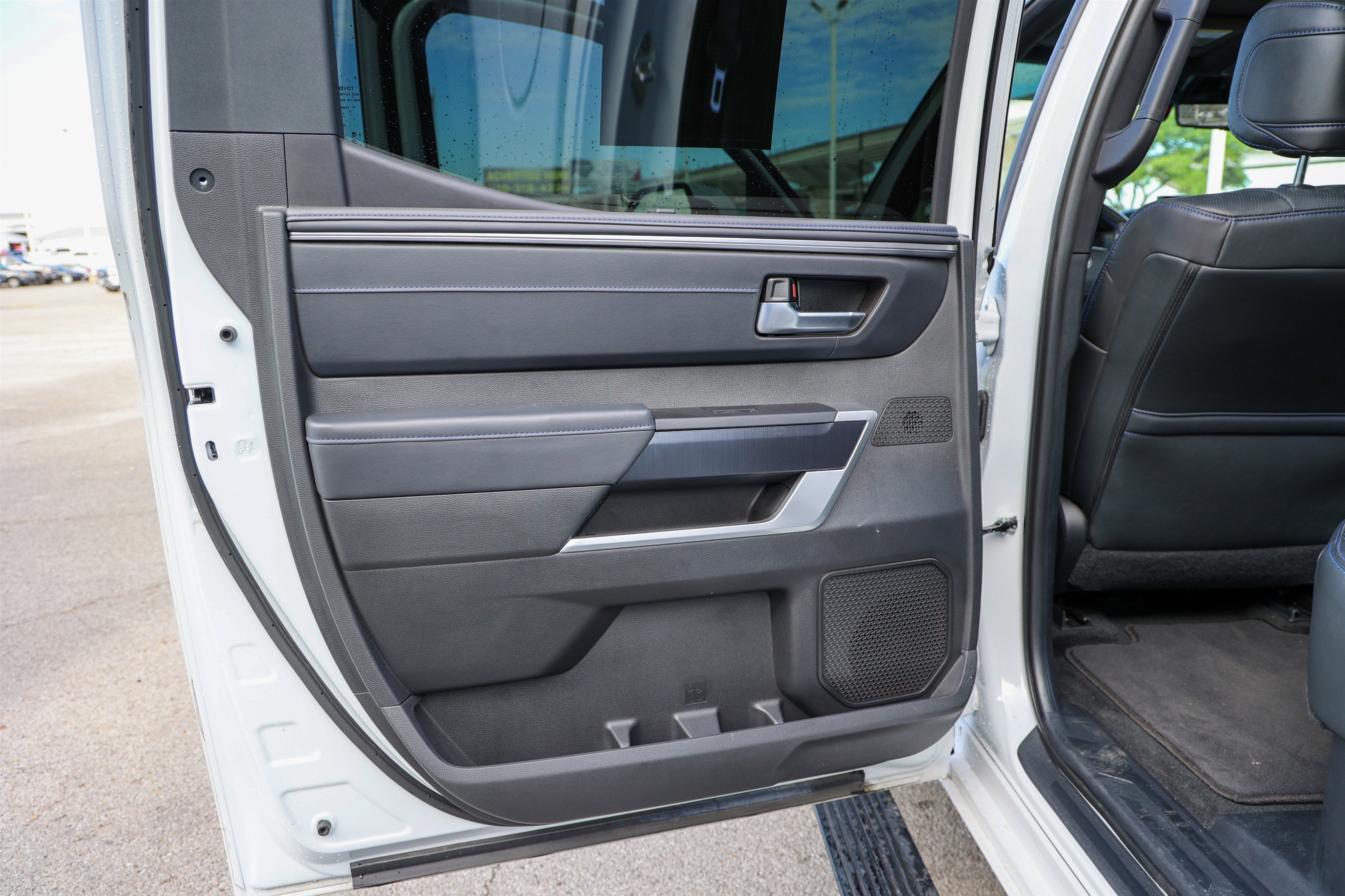 2024 Toyota TUNDRA 4X4 Platinum