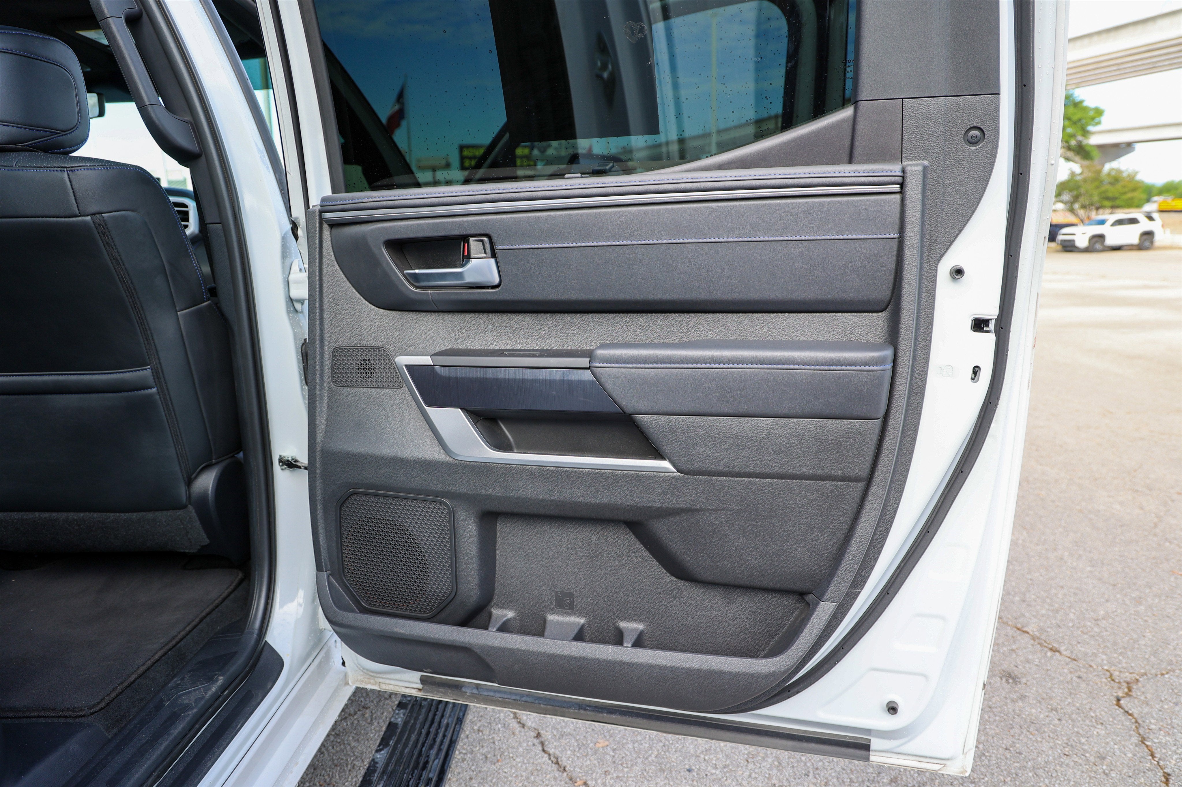 2024 Toyota TUNDRA 4X4 Platinum