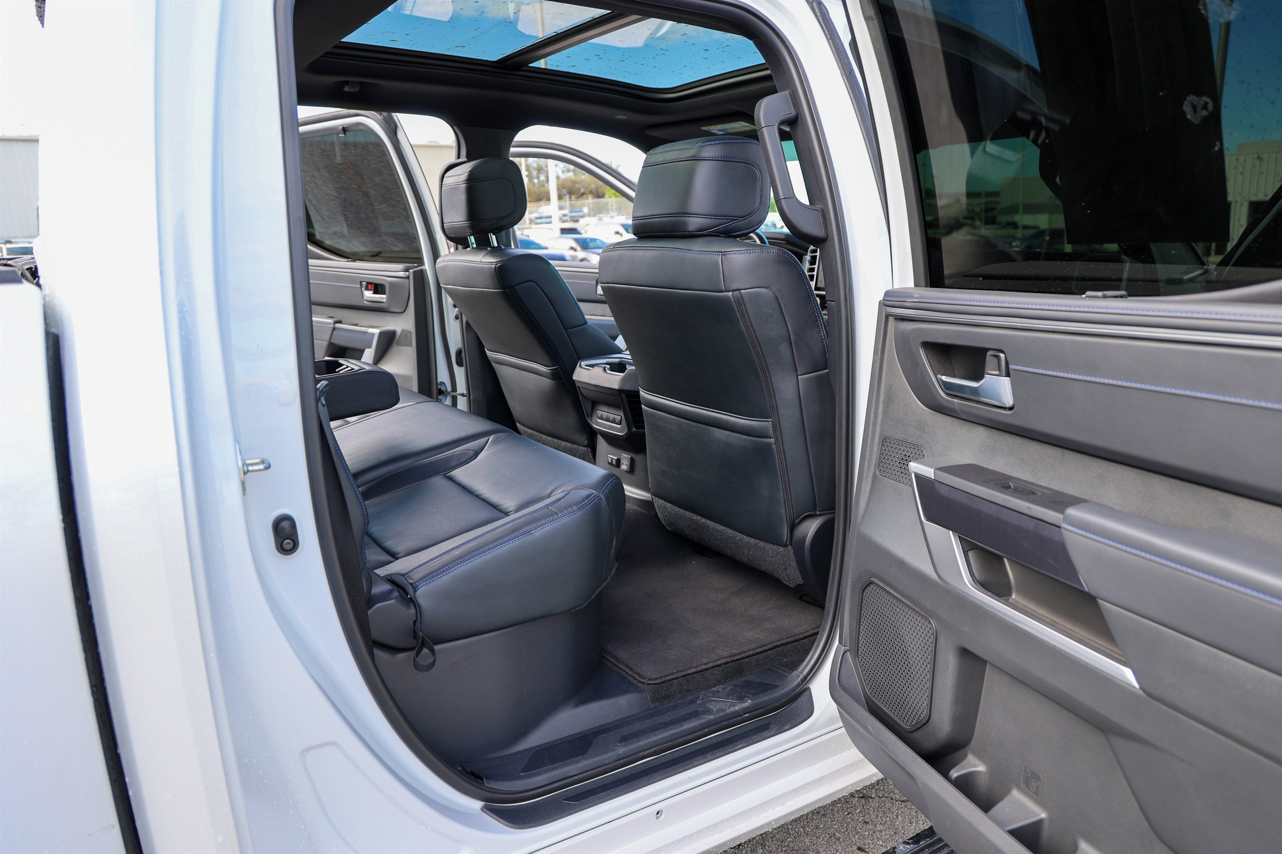 2024 Toyota TUNDRA 4X4 Platinum