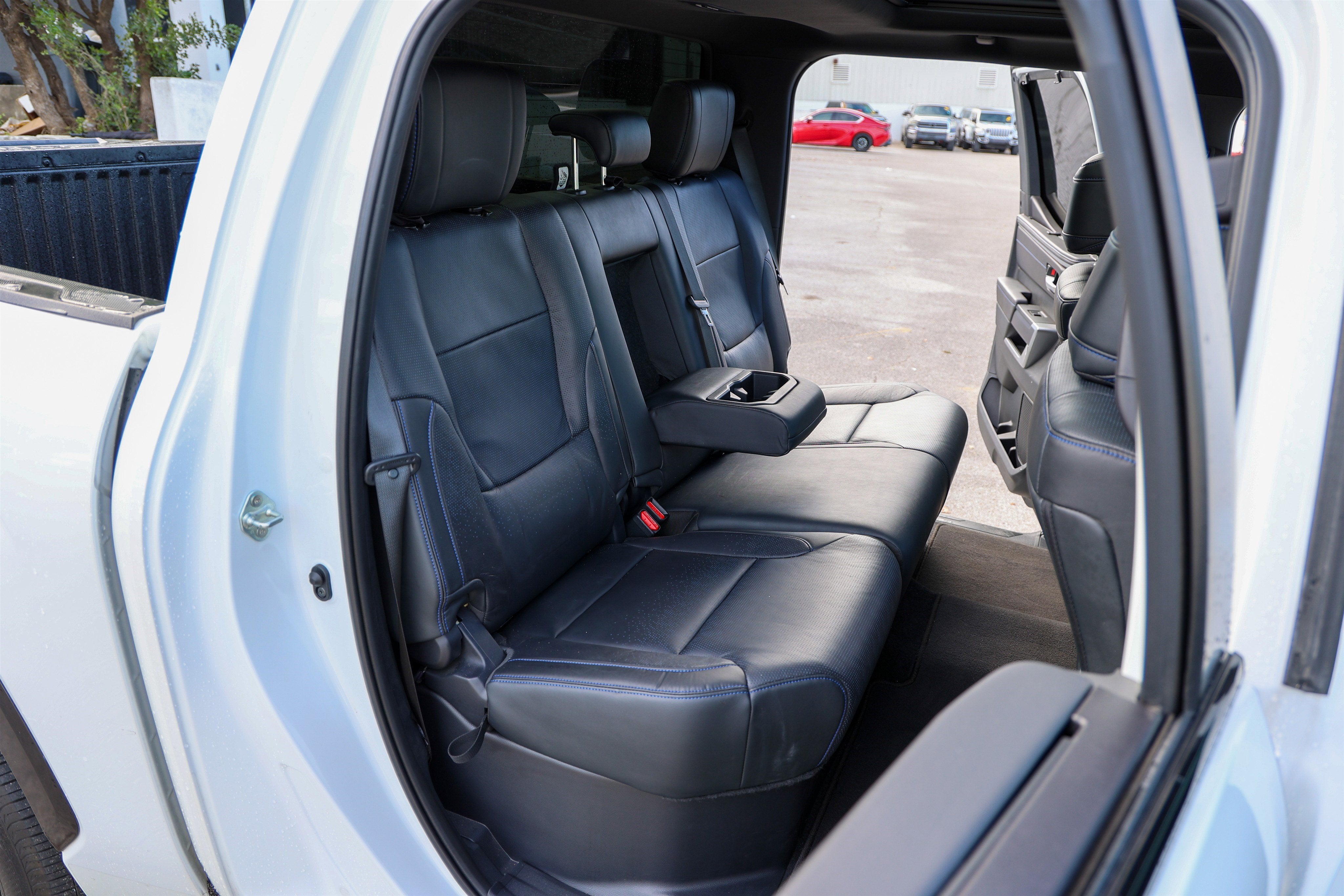 2024 Toyota TUNDRA 4X4 Platinum