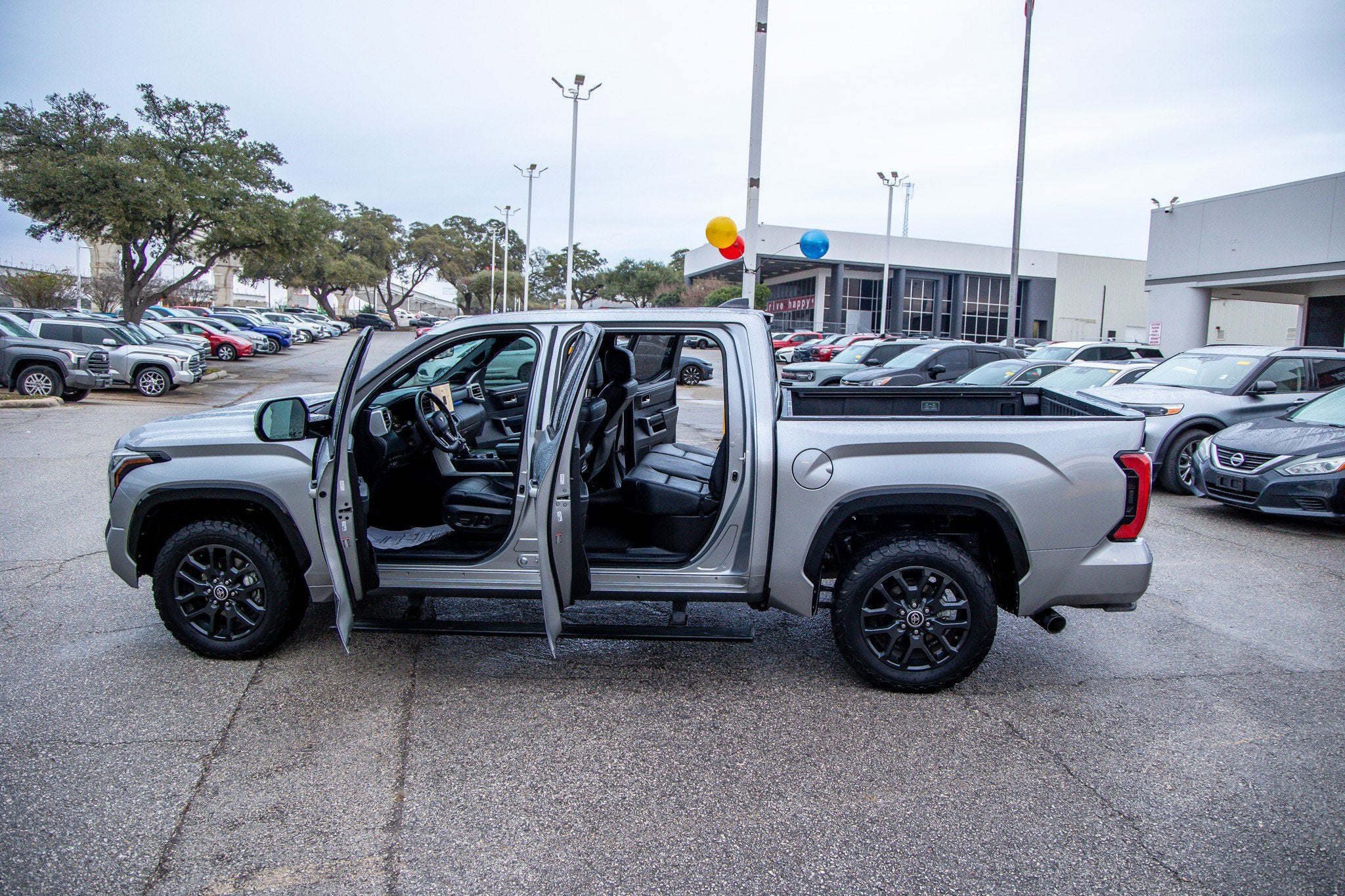 2023 Toyota TUNDRA 4X4 Platinum