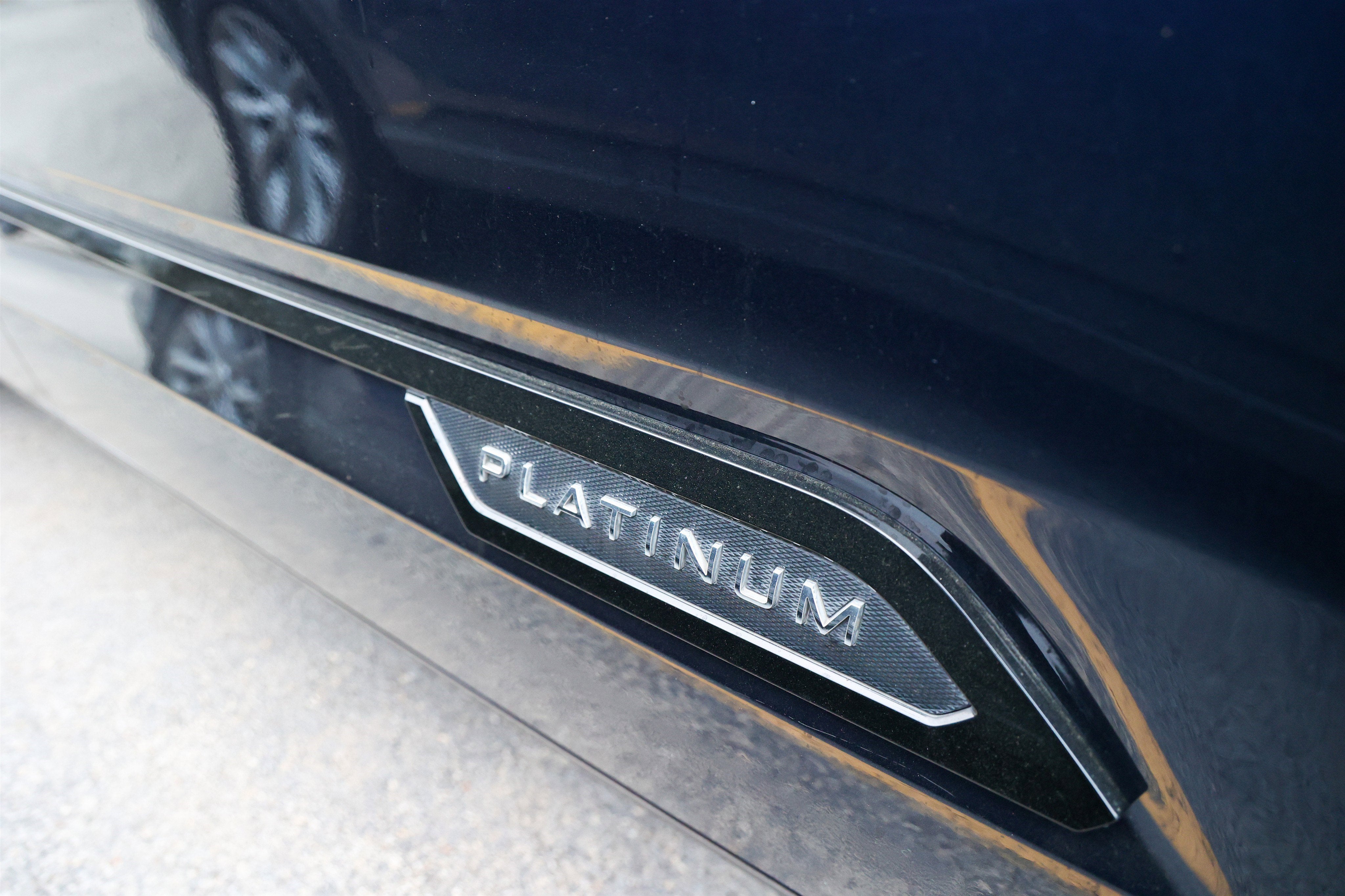 2023 Toyota TUNDRA 4X4 Platinum