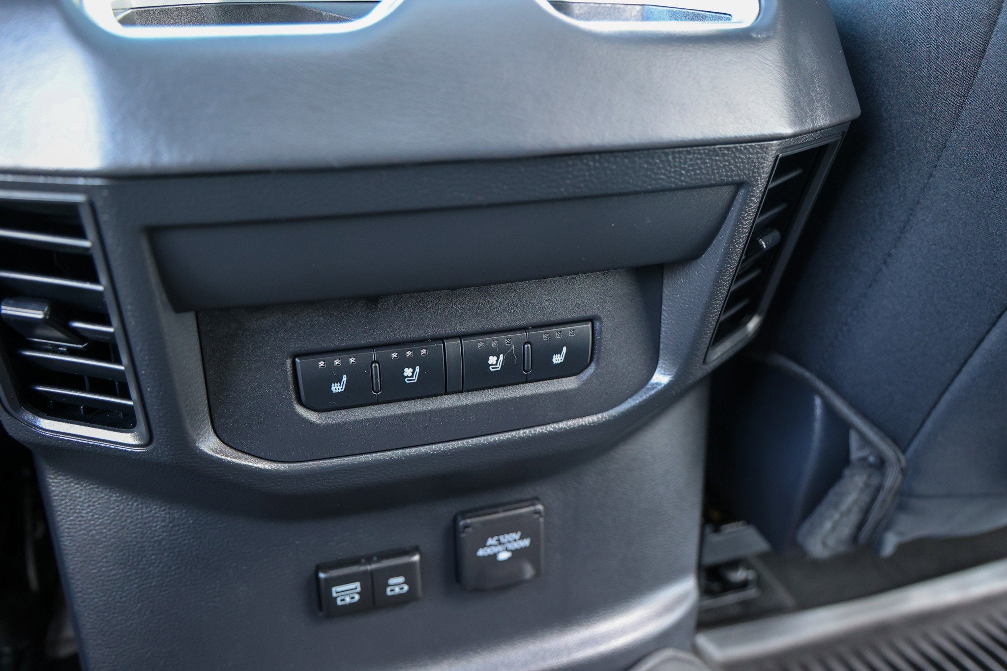 2023 Toyota TUNDRA HV 4X4 Platinum Hybrid