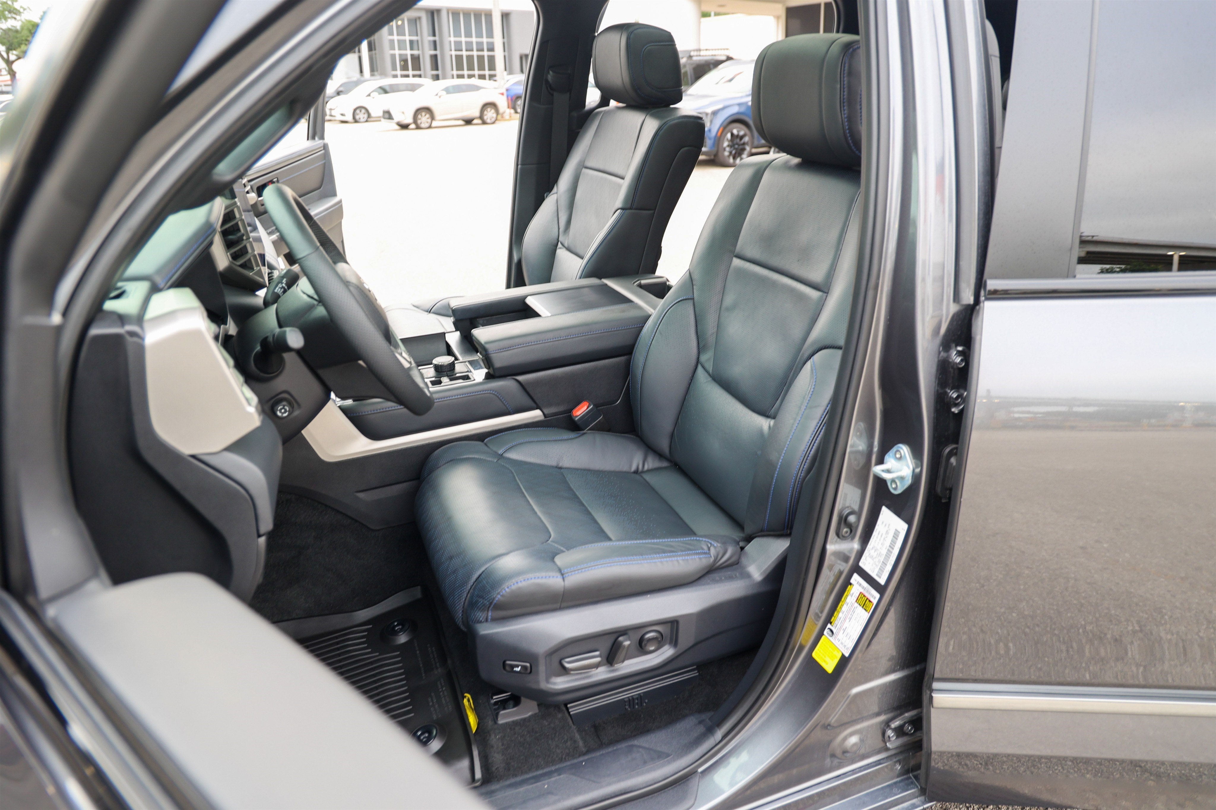 2026 Toyota Tundra i-FORCE MAX Platinum Hybrid