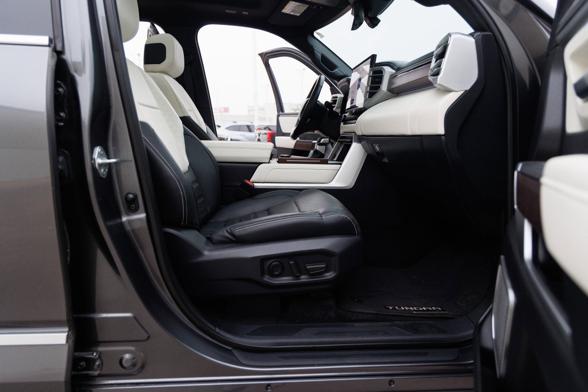 2023 Toyota TUNDRA HV 4X4 Capstone Hybrid