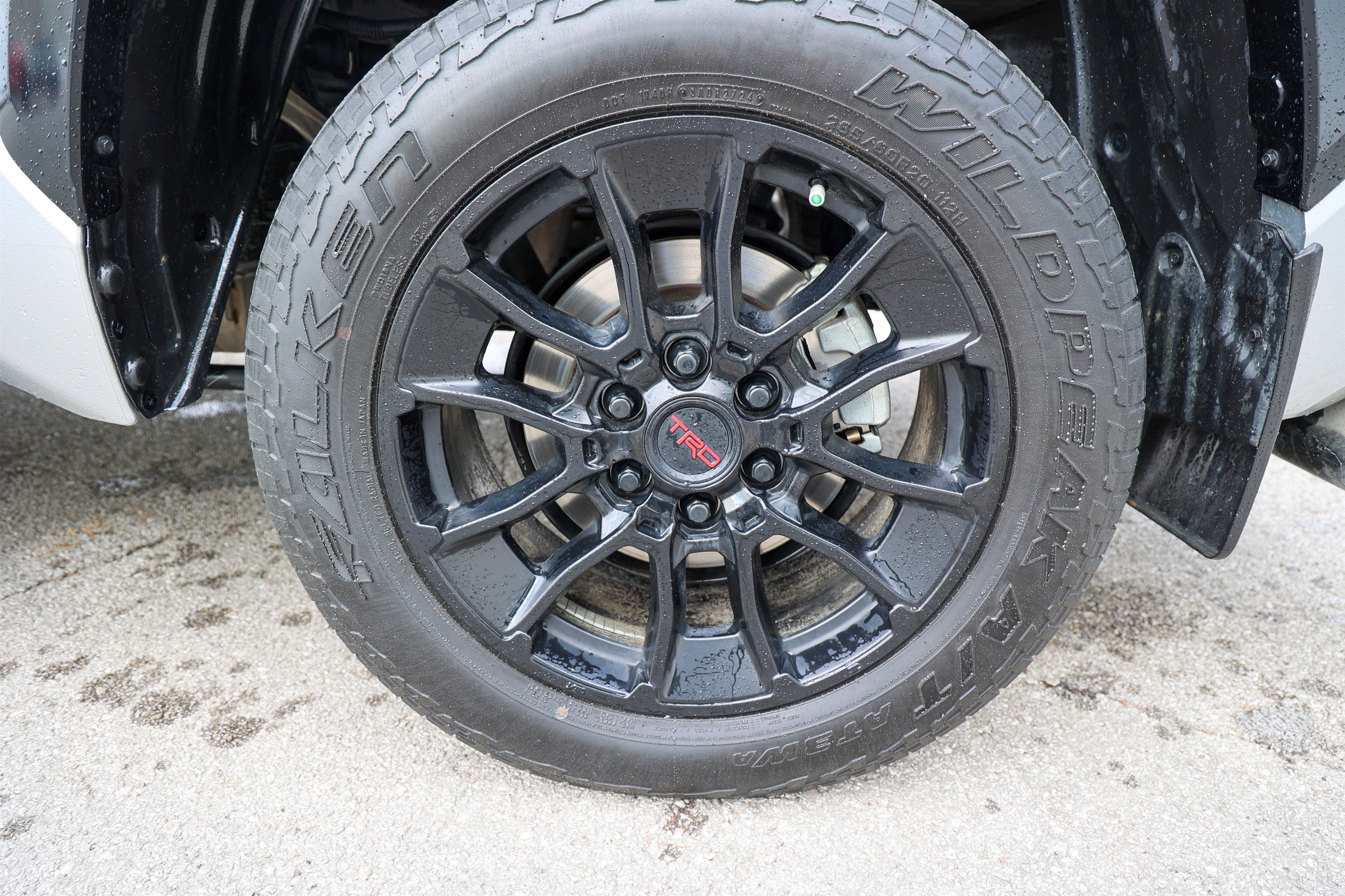 2025 Toyota TUNDRA 4X4 Platinum