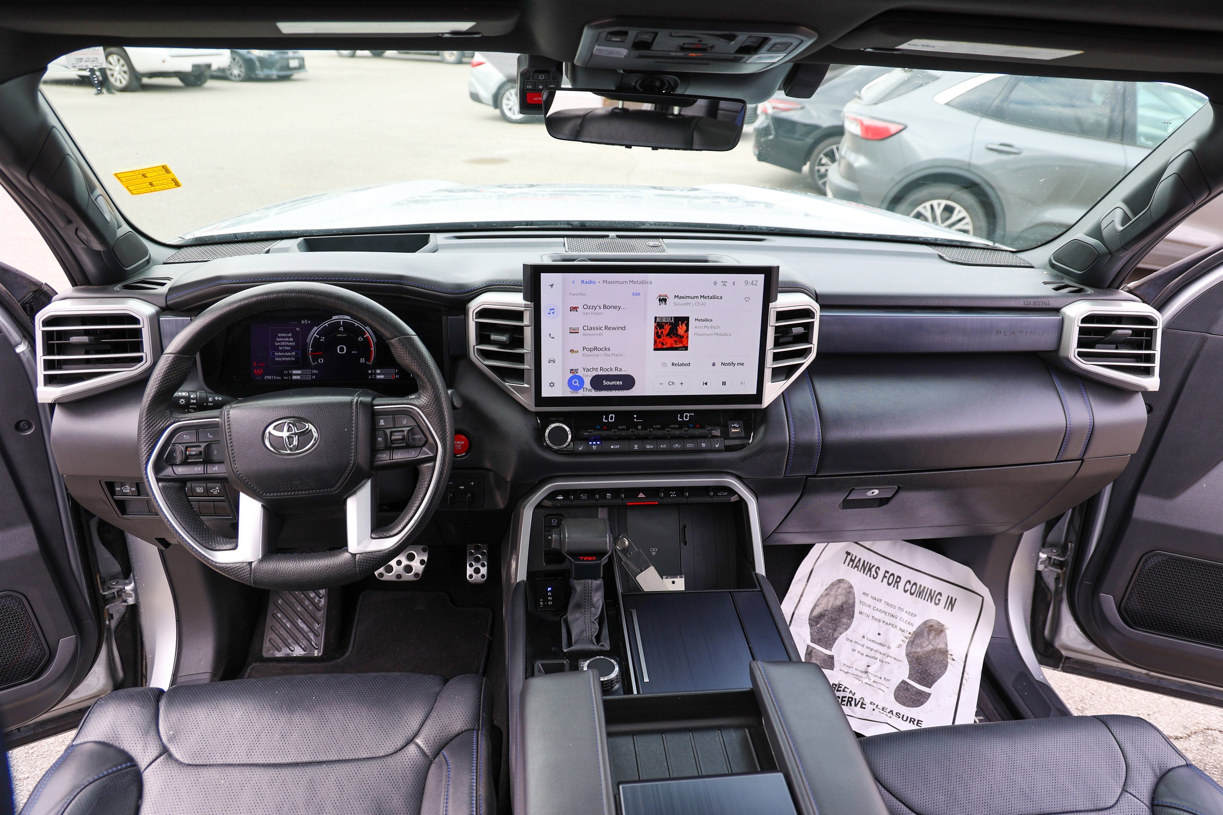 2025 Toyota TUNDRA 4X4 Platinum