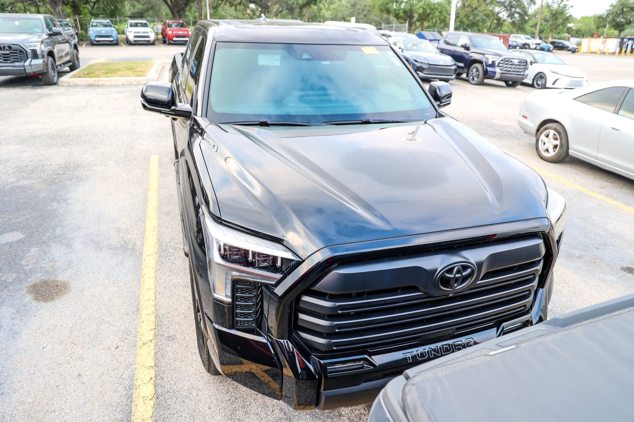 2026 Toyota Tundra i-FORCE MAX Limited Hybrid