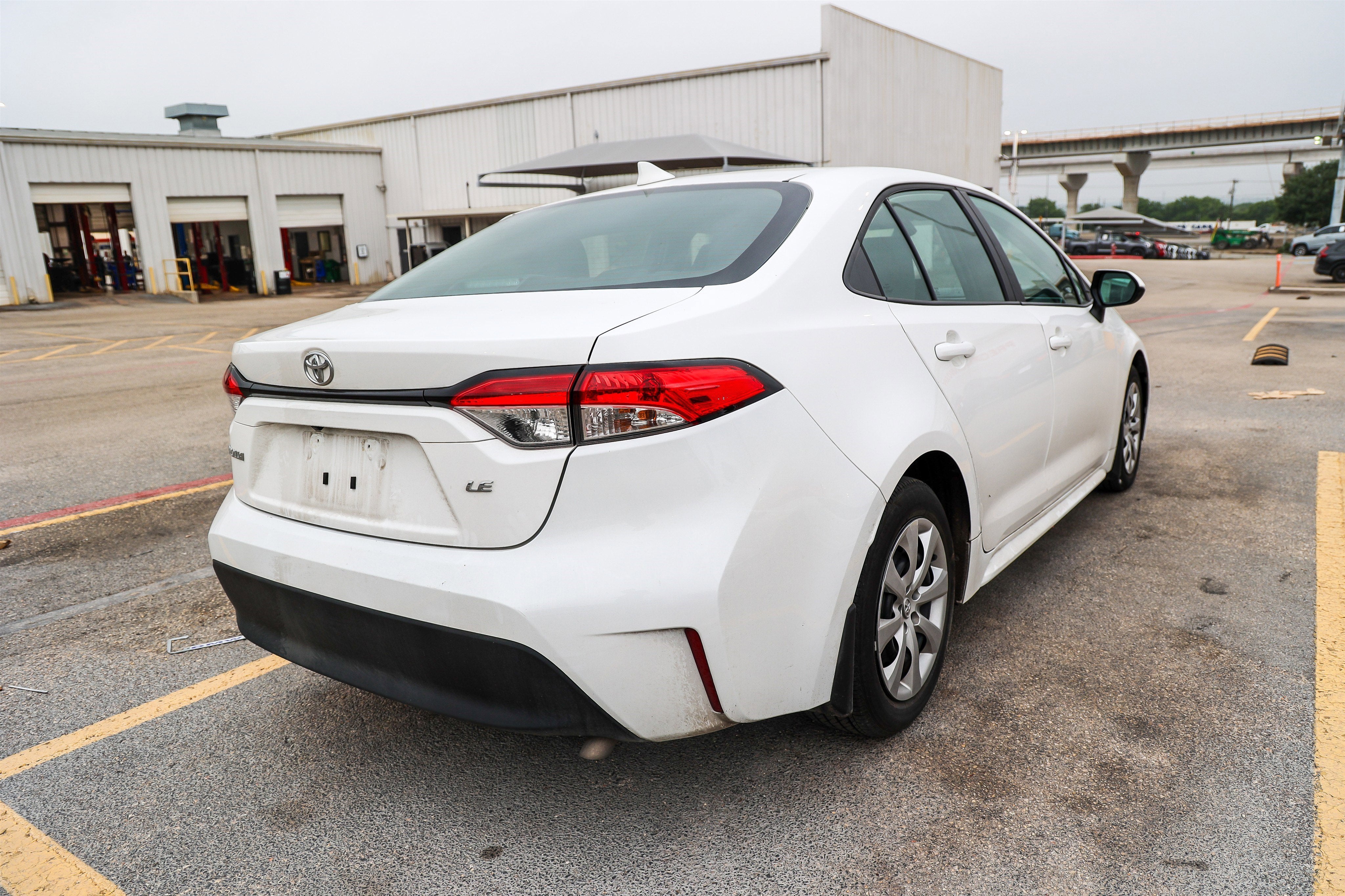2025 Toyota COROLLA LE