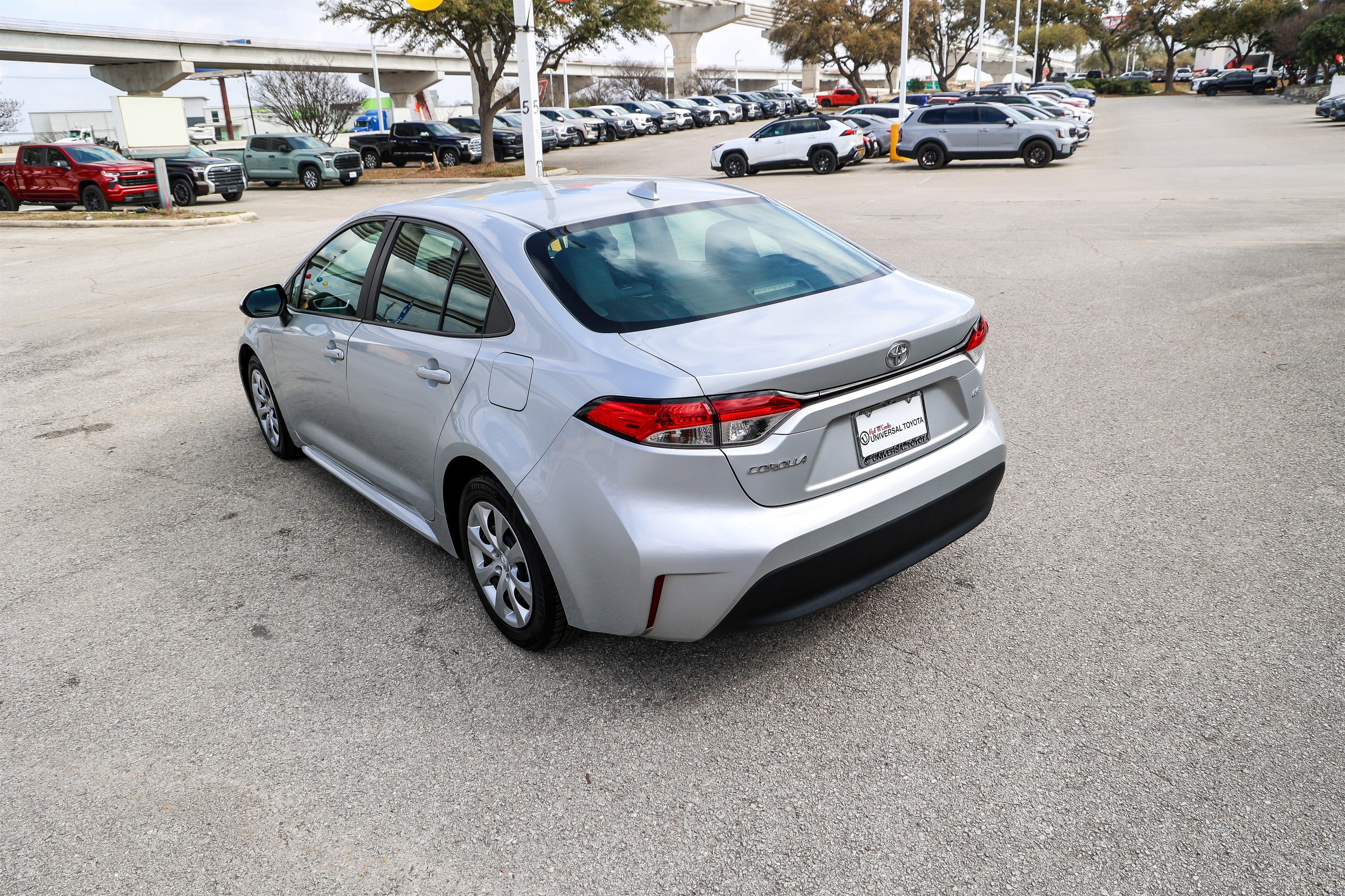 2023 Toyota COROLLA LE