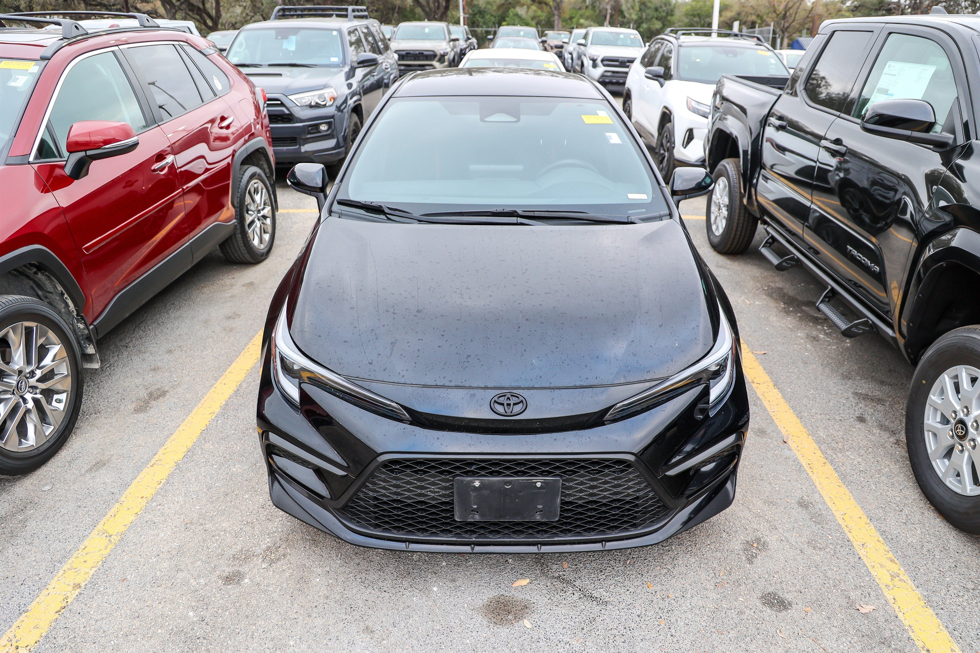 2025 Toyota COROLLA SE