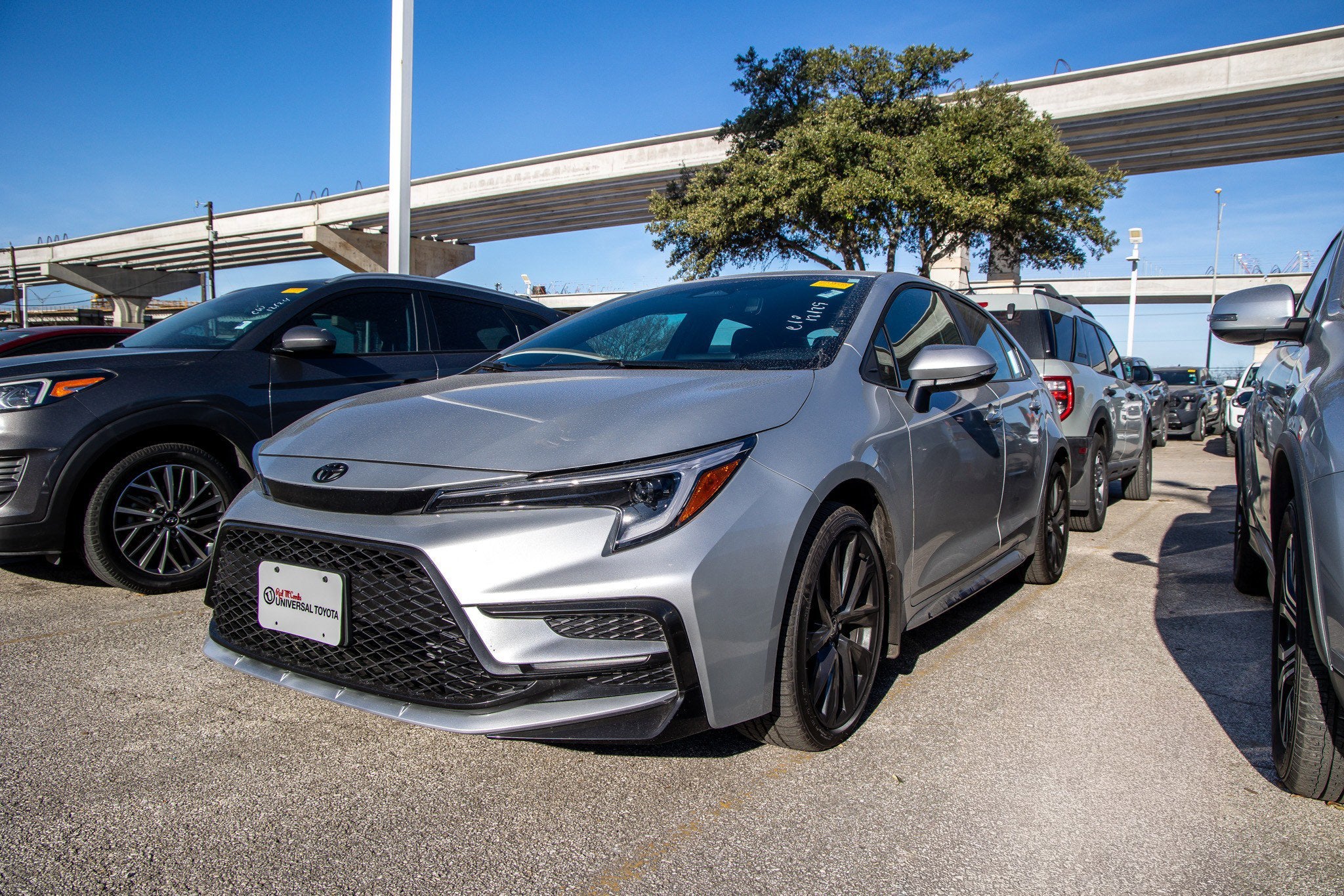 2026 Toyota COROLLA SE