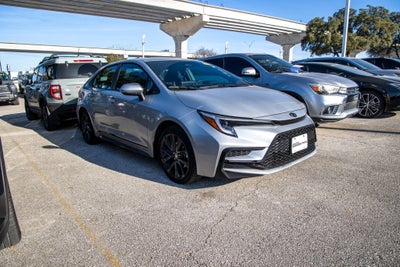 2026 Toyota COROLLA SE