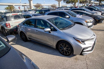 2026 Toyota COROLLA SE