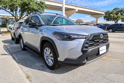 2026 Toyota Corolla Cross LE