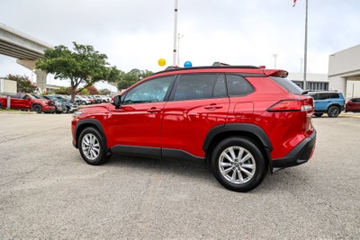2024 Toyota Corolla Cross LE