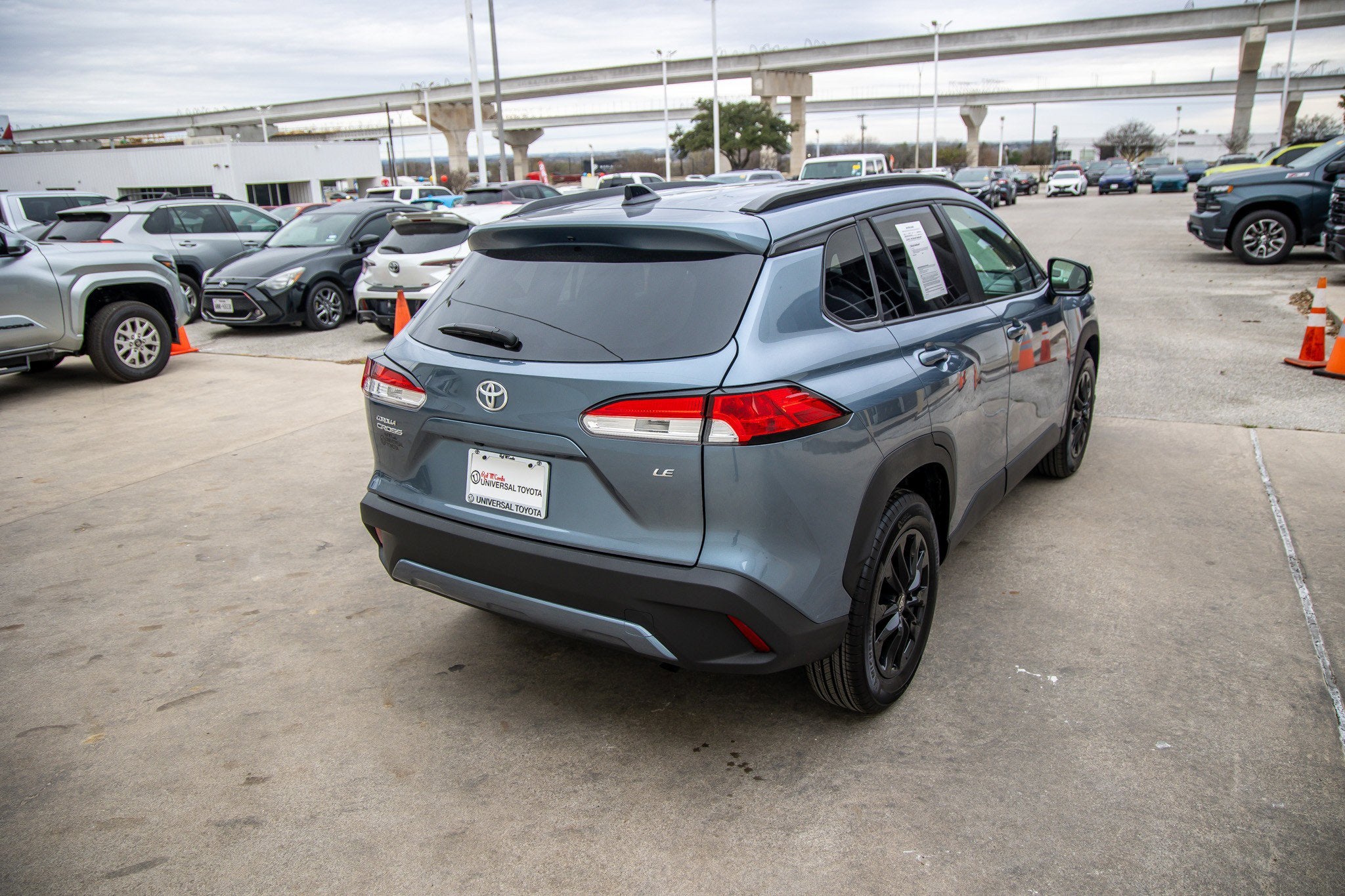 2025 Toyota Corolla Cross LE