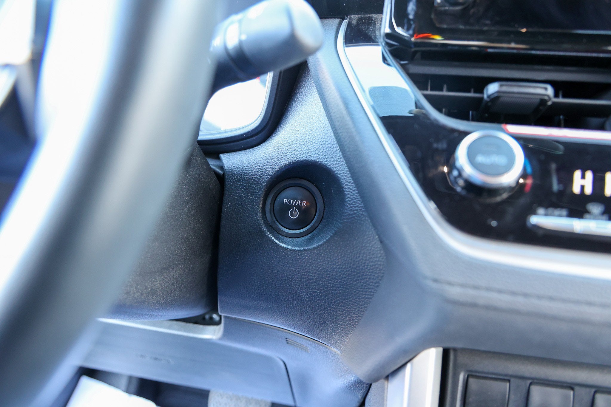 2025 Toyota COROLLA CROSS HV Hybrid Nightshade Edition