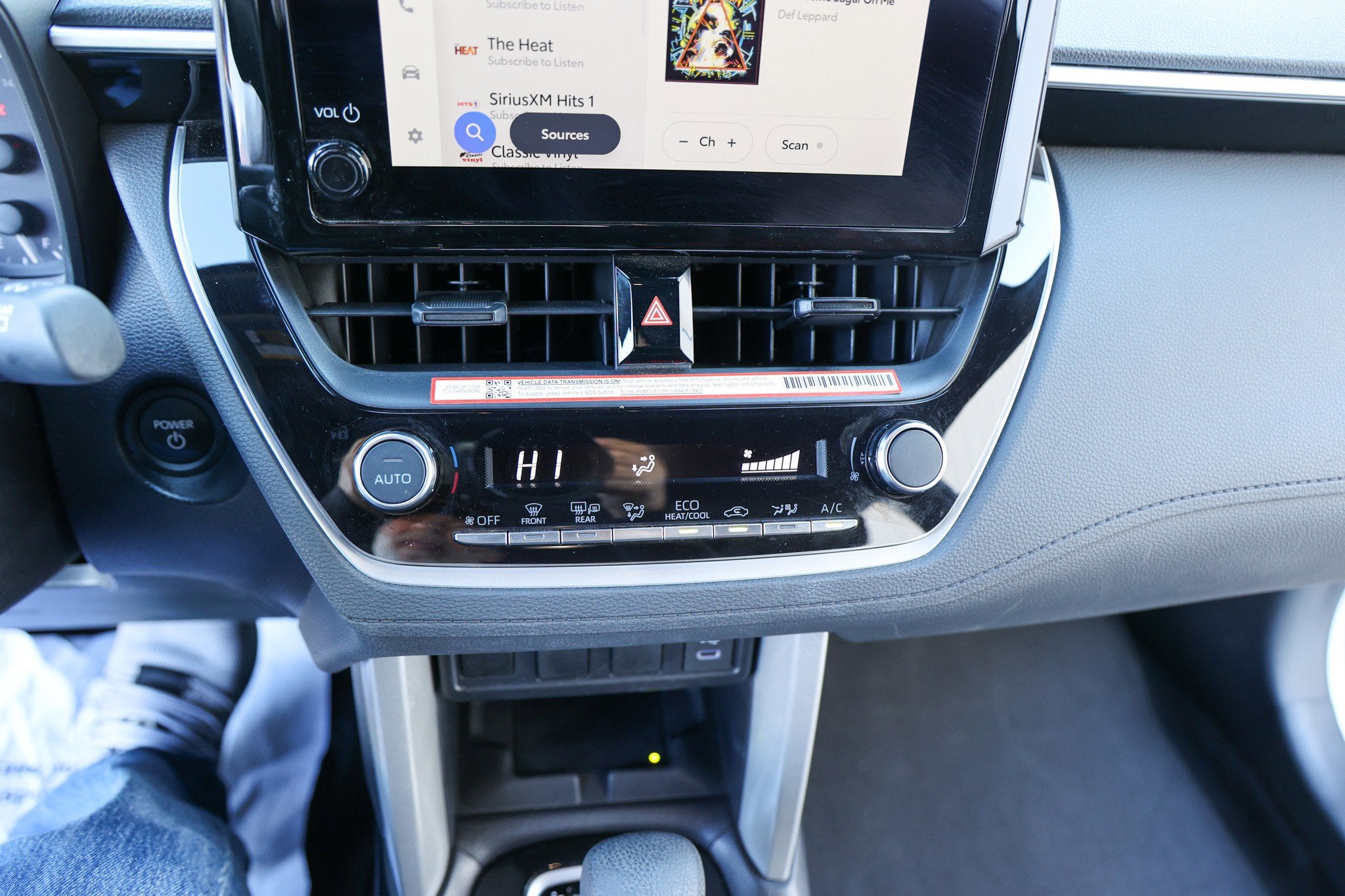 2025 Toyota COROLLA CROSS HV Hybrid Nightshade Edition