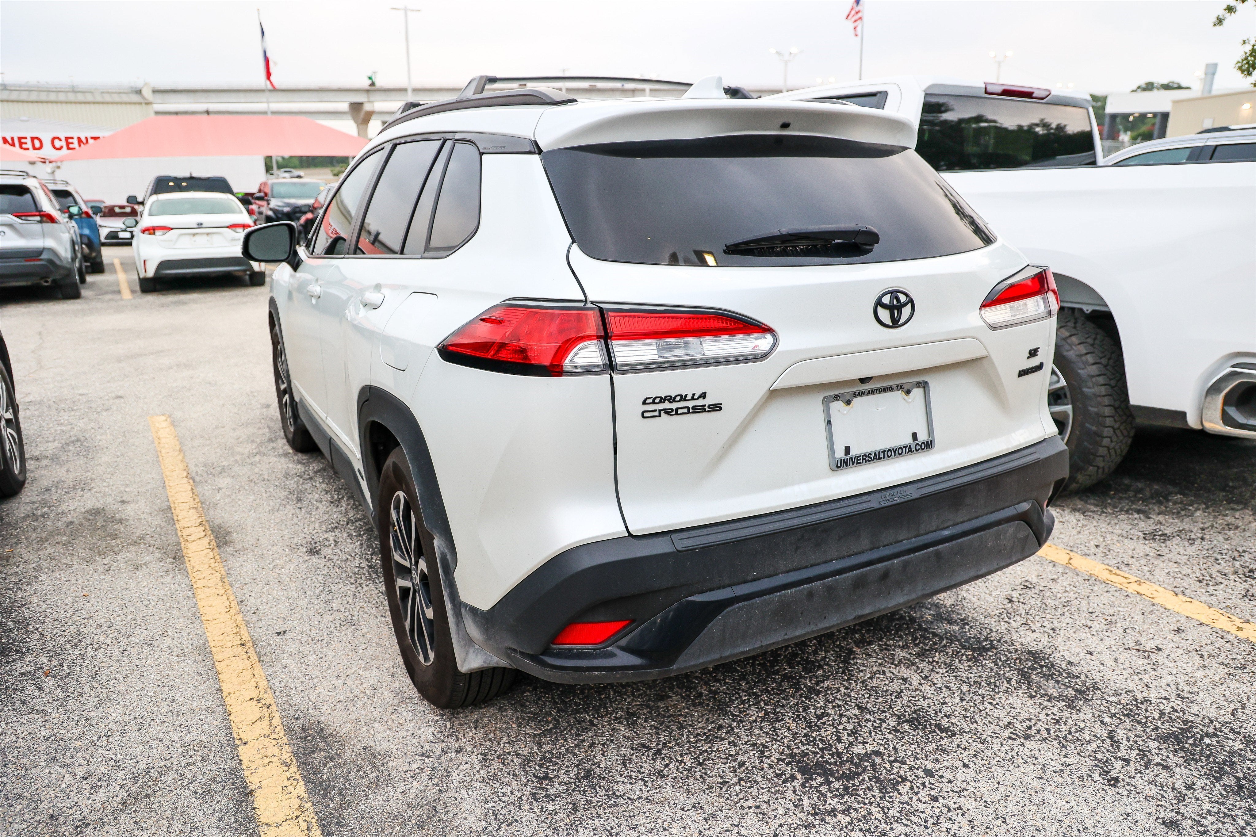 2024 Toyota Corolla Cross Hybrid Hybrid SE