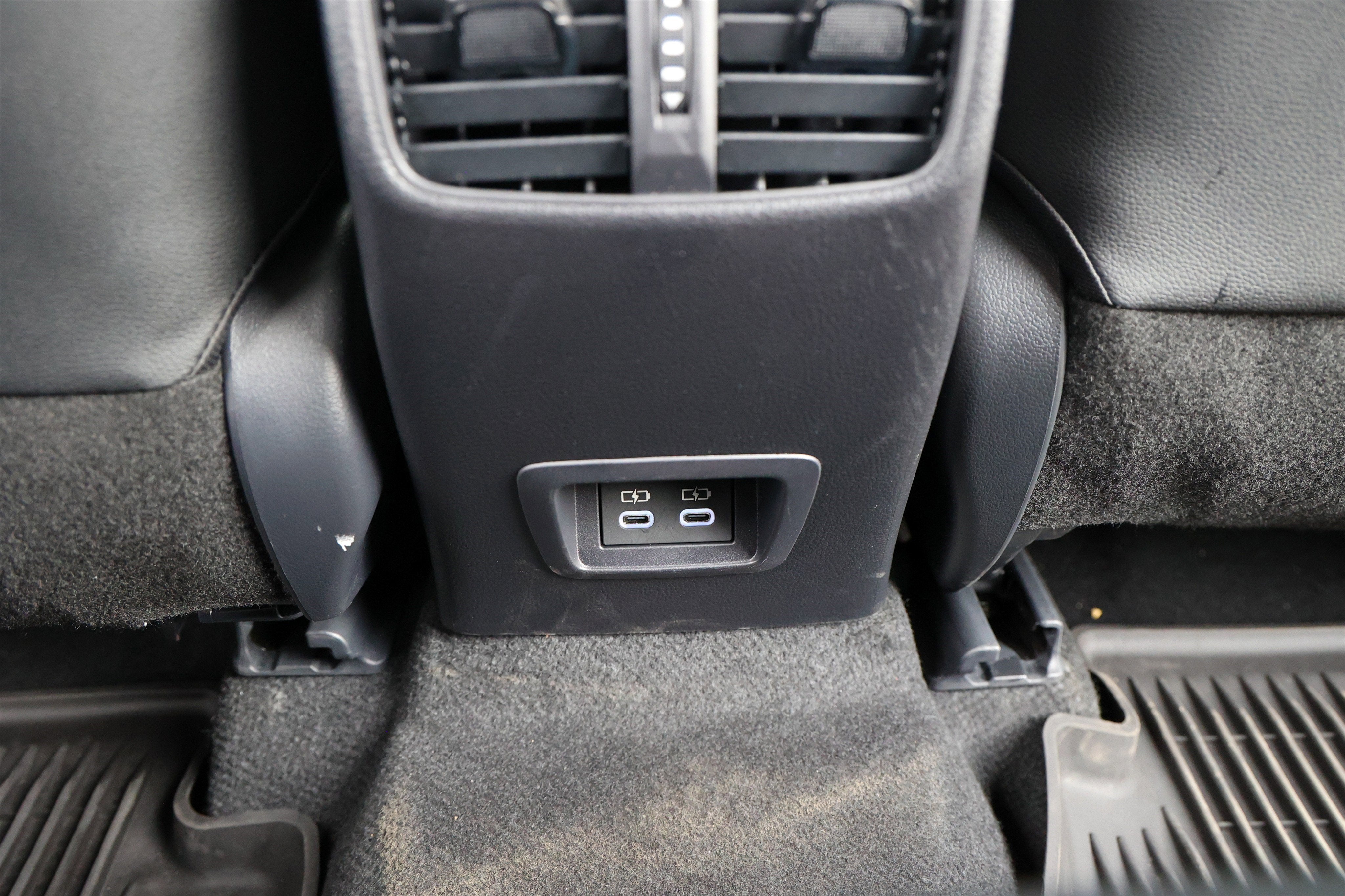 2026 Toyota COROLLA CROSS HV Hybrid XSE