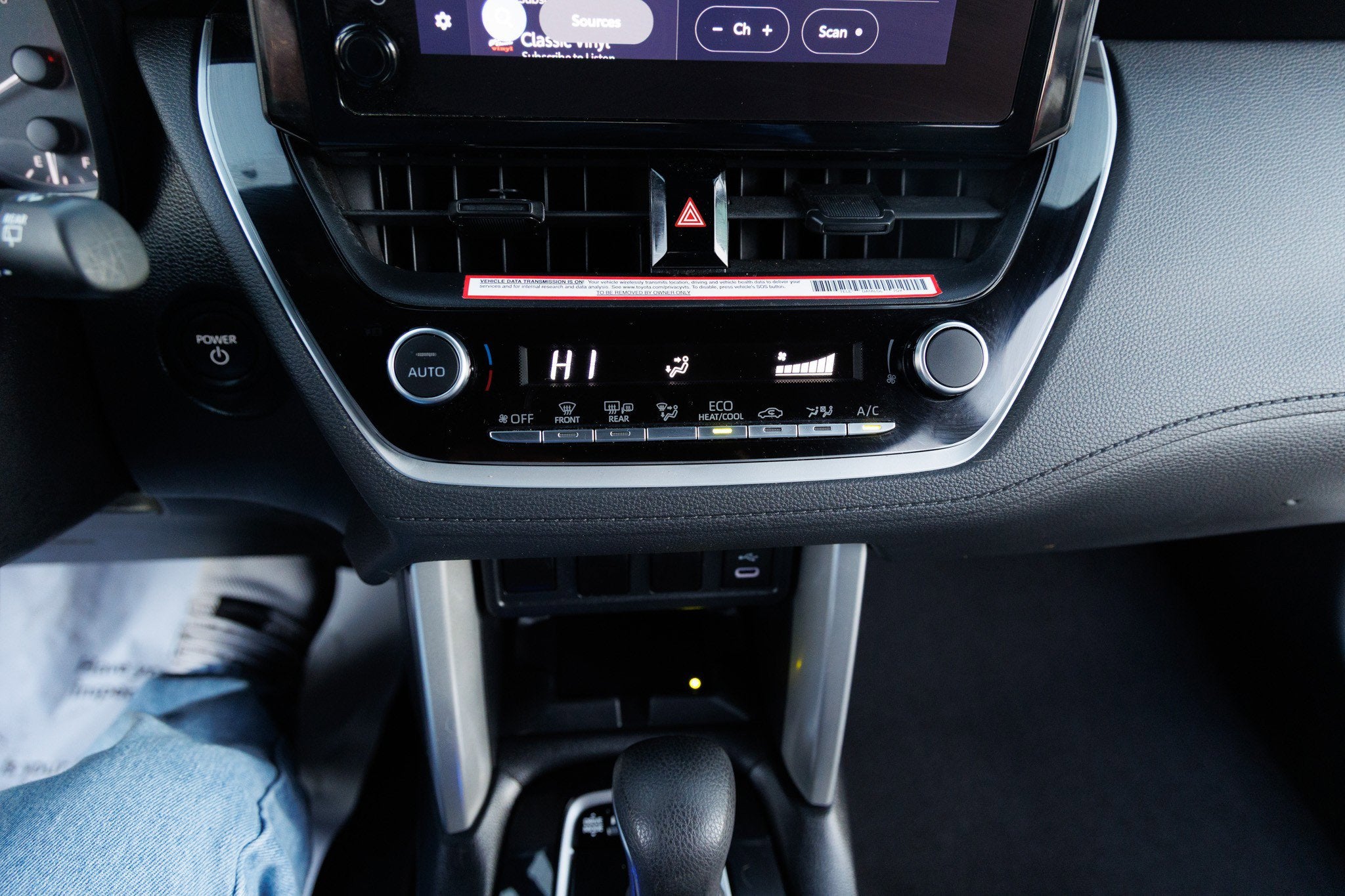 2024 Toyota COROLLA CROSS HV Hybrid SE