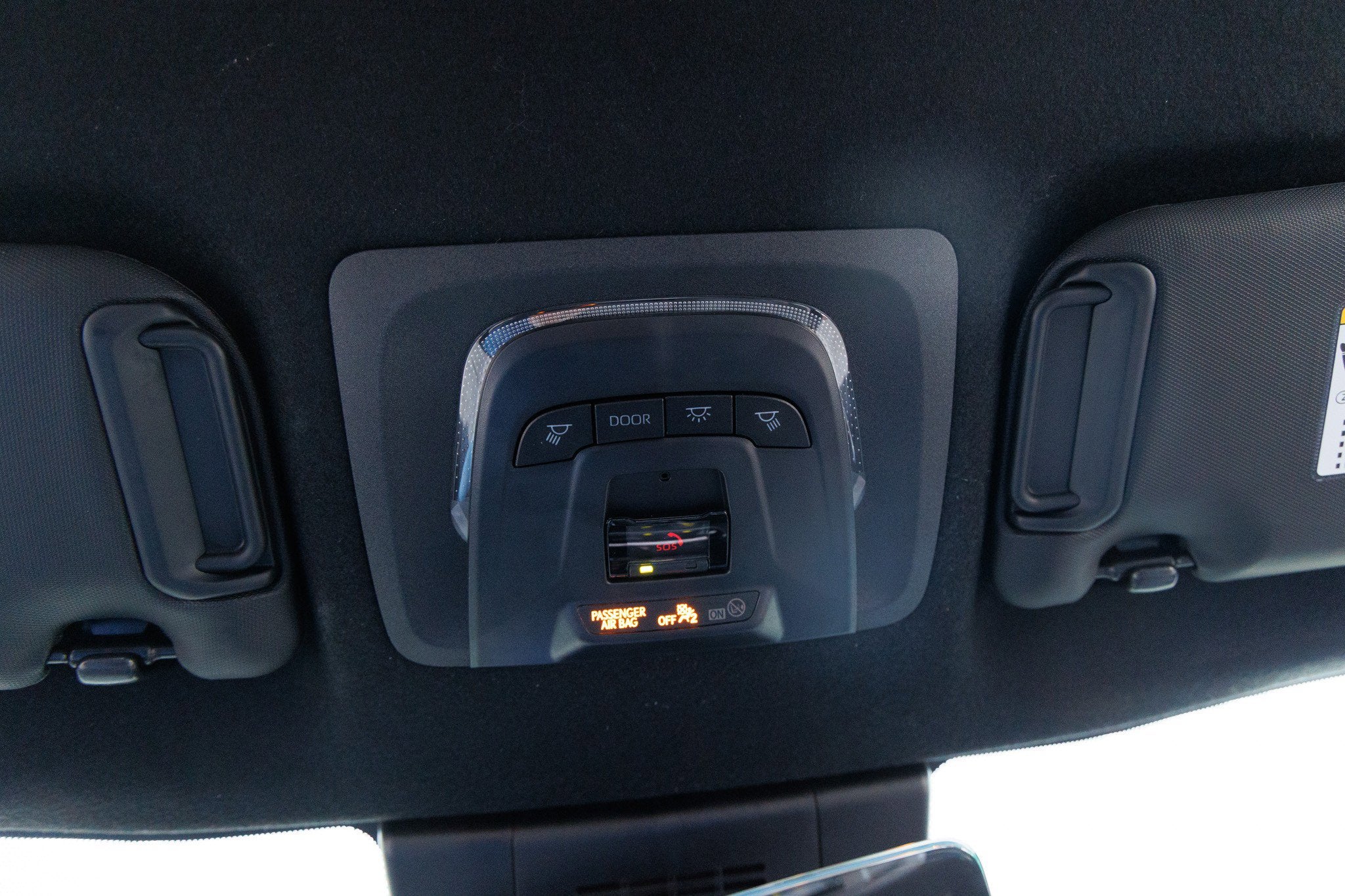 2024 Toyota COROLLA CROSS HV Hybrid SE