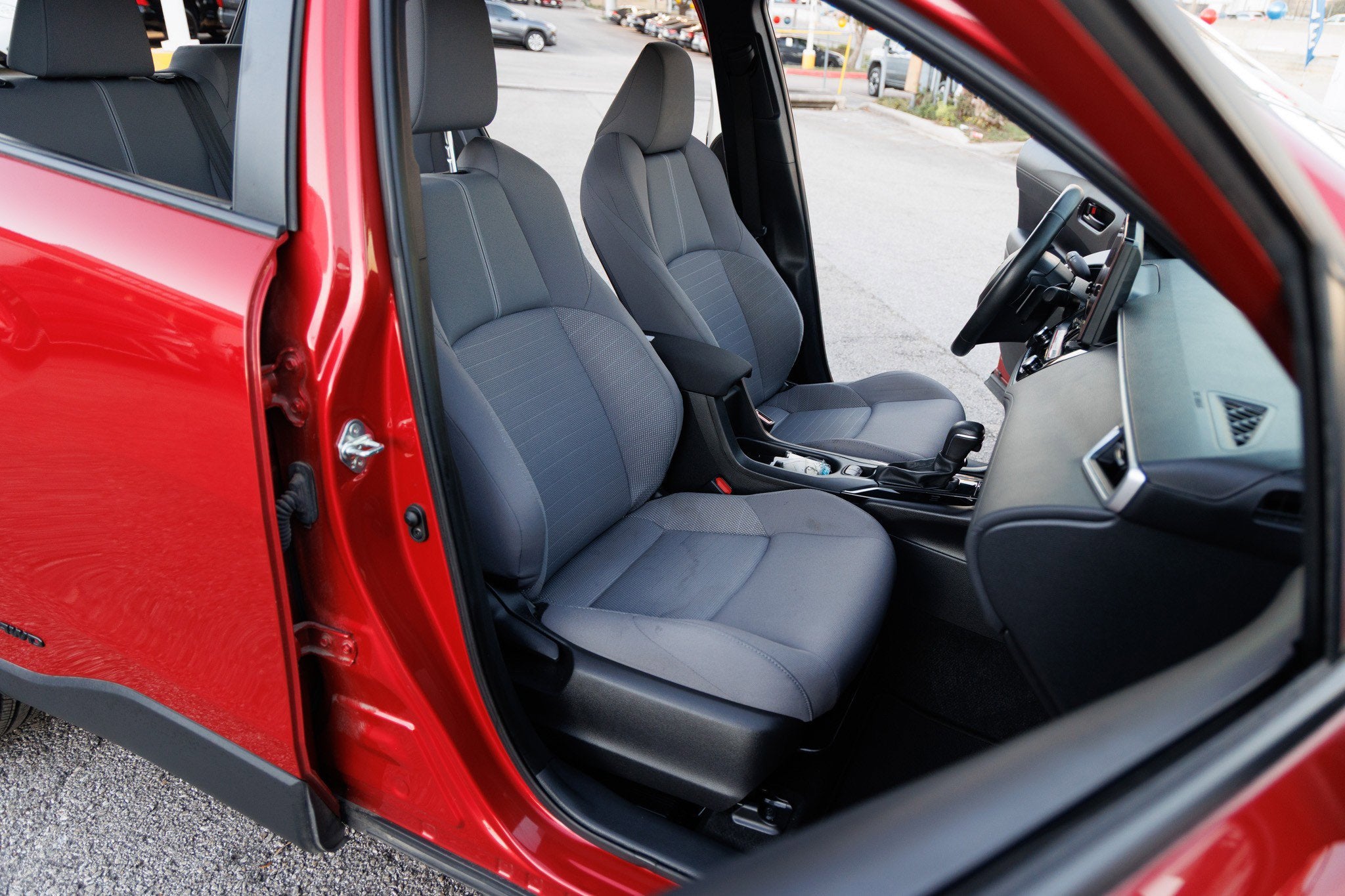 2024 Toyota COROLLA CROSS HV Hybrid SE